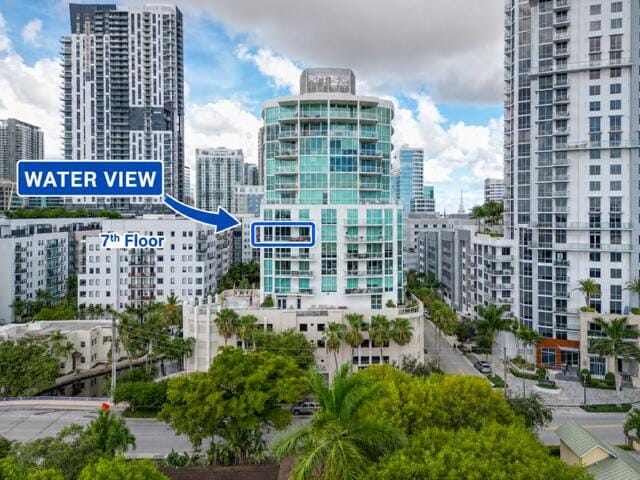 111 SE 8th Avenue 705 — photo 3