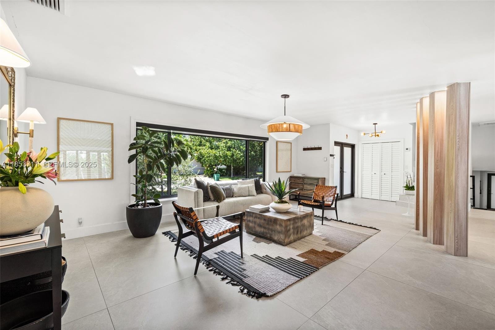 251 E Shore Drive E, Miami, FL 33133 photo 2