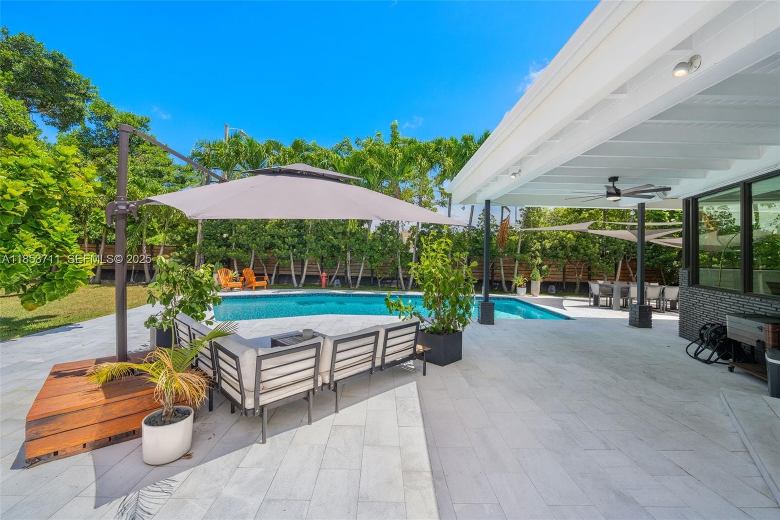 251 E Shore Drive E, Miami, FL 33133 photo 23