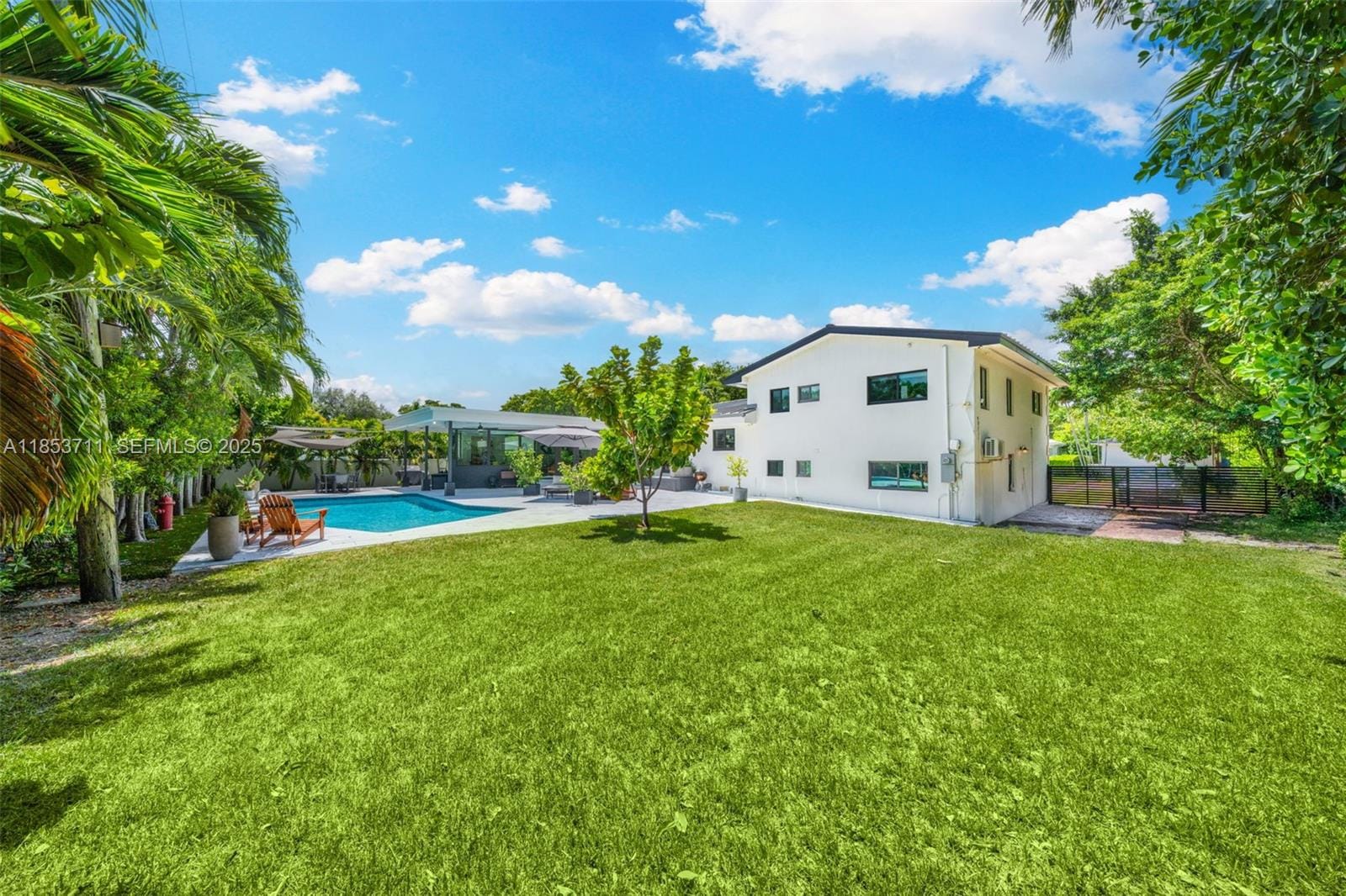 251 E Shore Drive E, Miami, FL 33133 photo 27