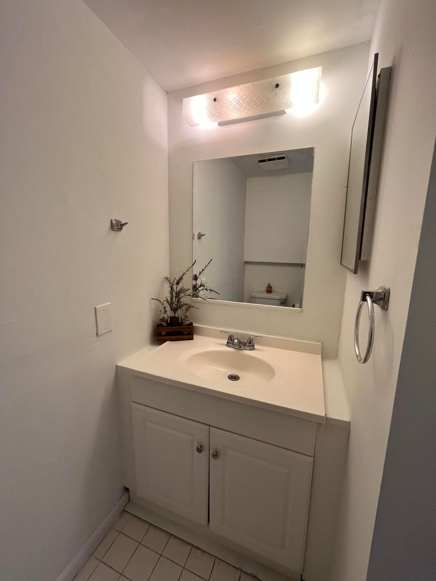 4204 Waterview Circle, Palm Springs, FL 33461 photo 14