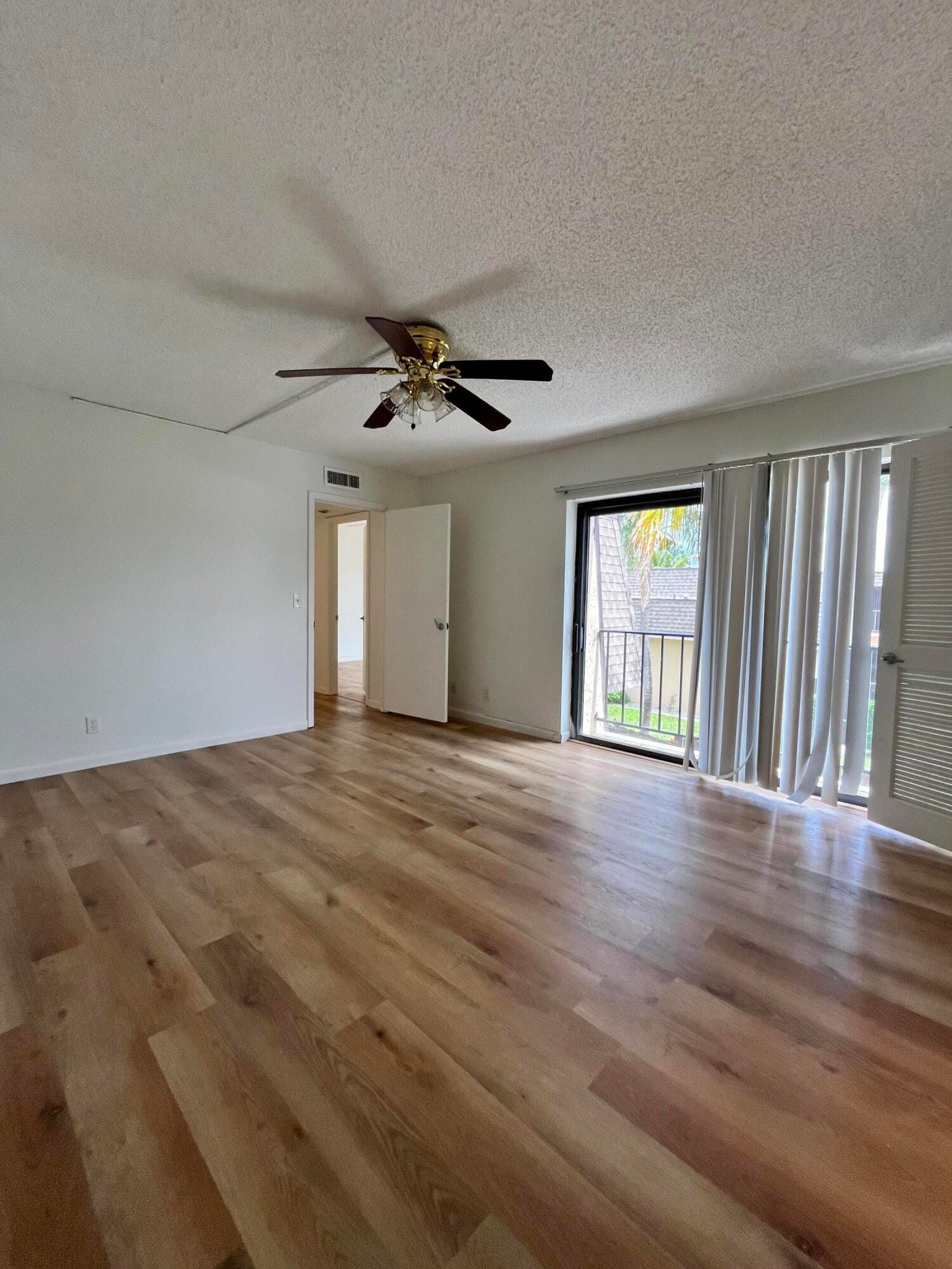 4204 Waterview Circle, Palm Springs, FL 33461 photo 17
