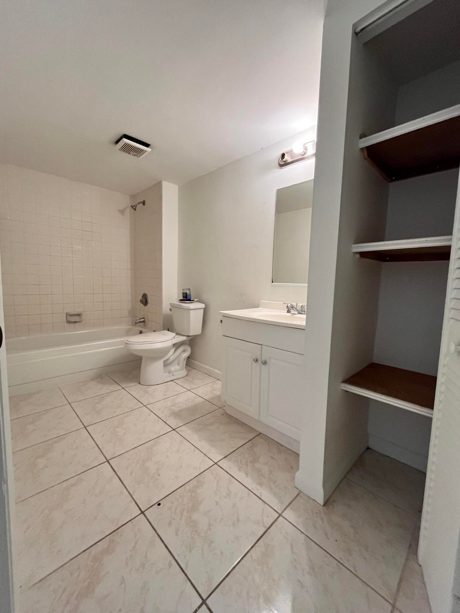 4204 Waterview Circle, Palm Springs, FL 33461 photo 22
