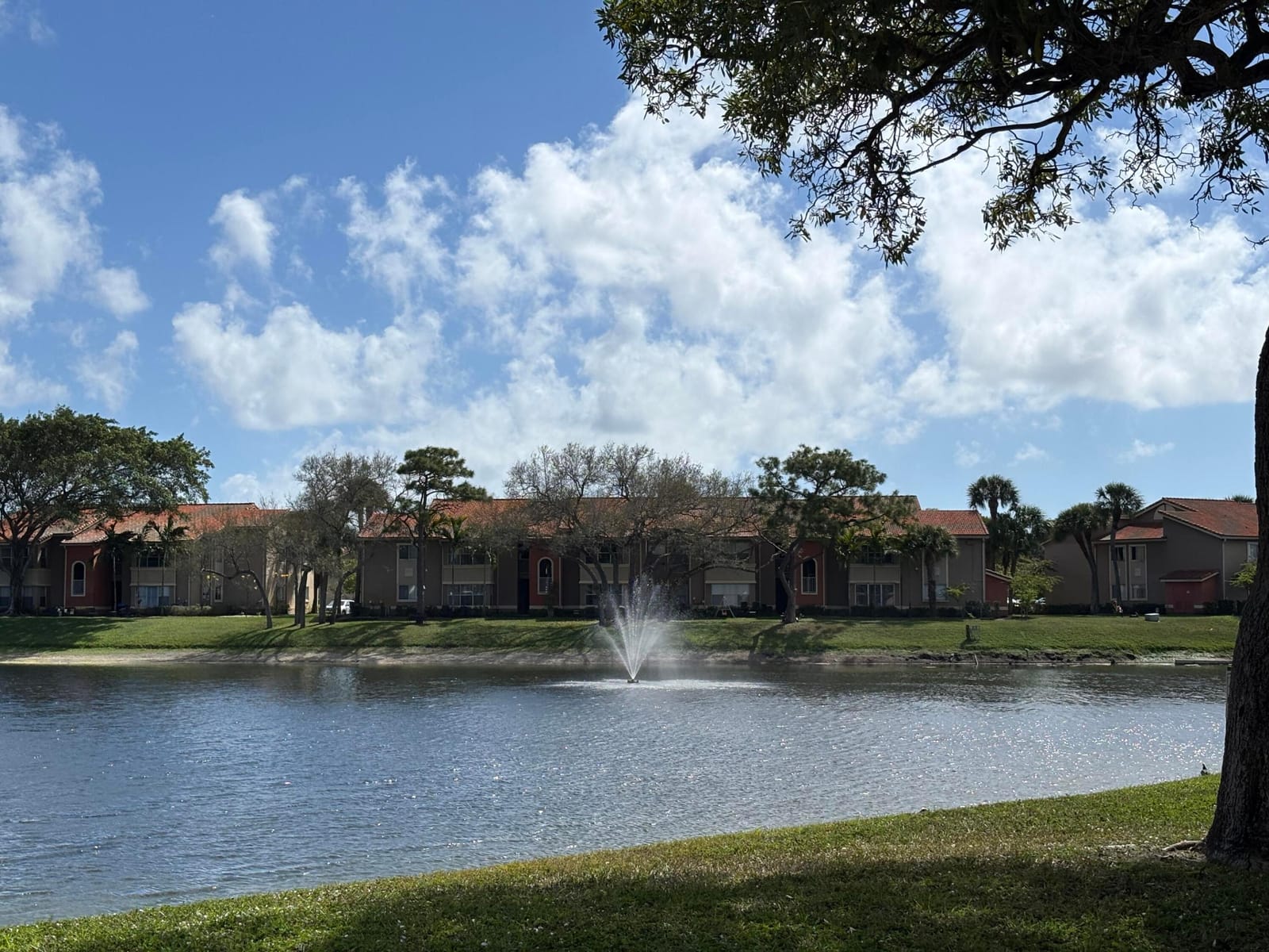 417 SW Natura Avenue B, Deerfield Beach, FL 33441 photo 2