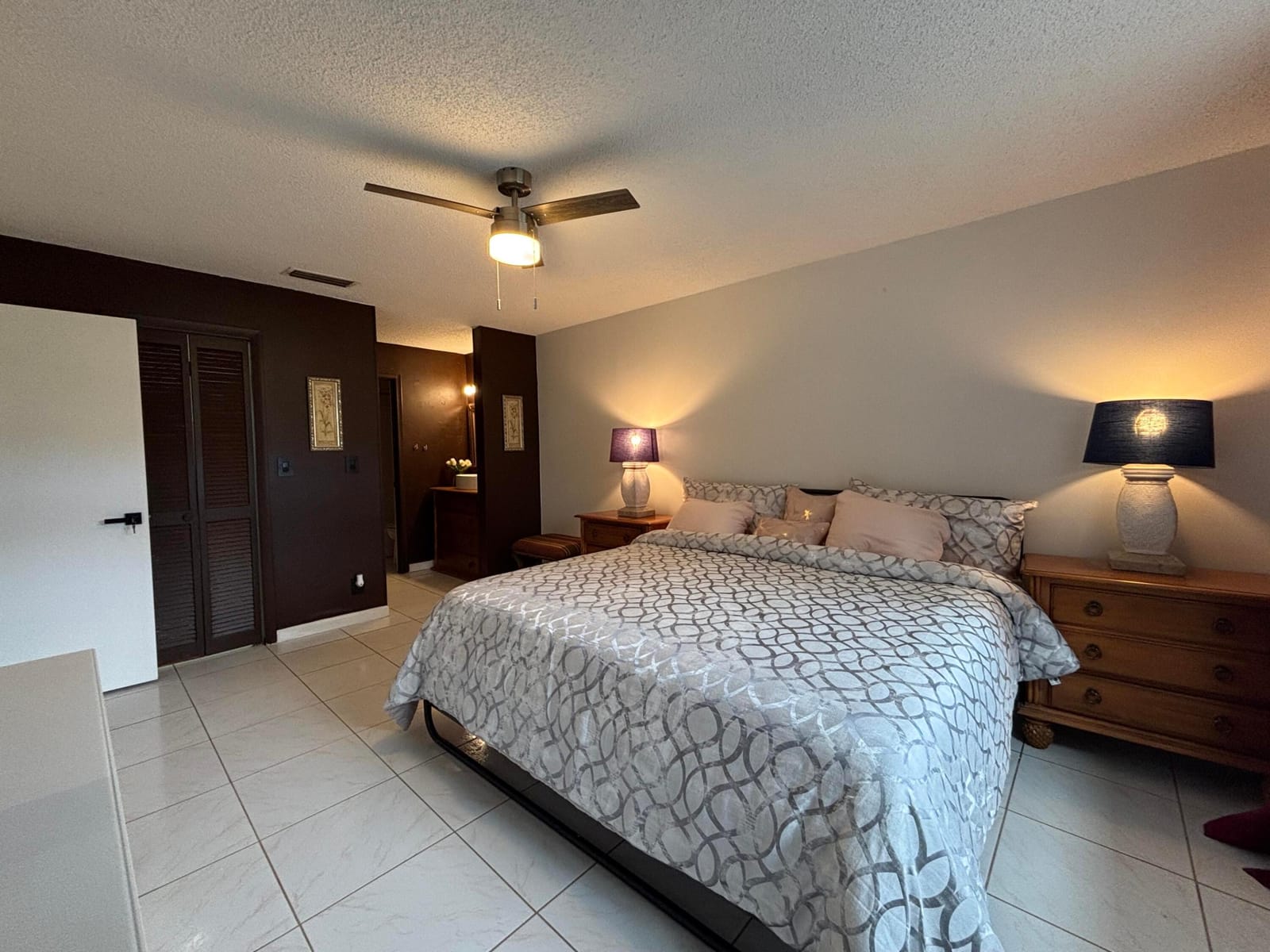 417 SW Natura Avenue B, Deerfield Beach, FL 33441 photo 11