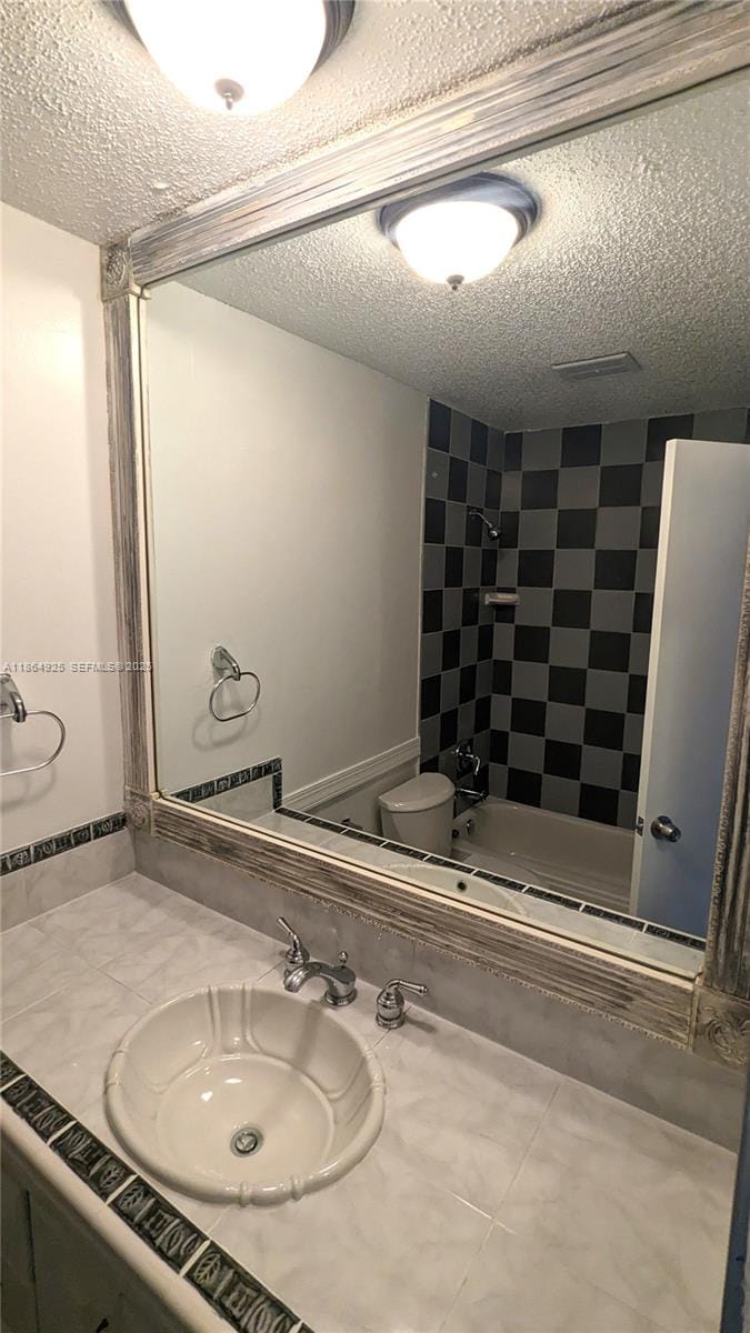 11572 NW 2nd Street — photo 10