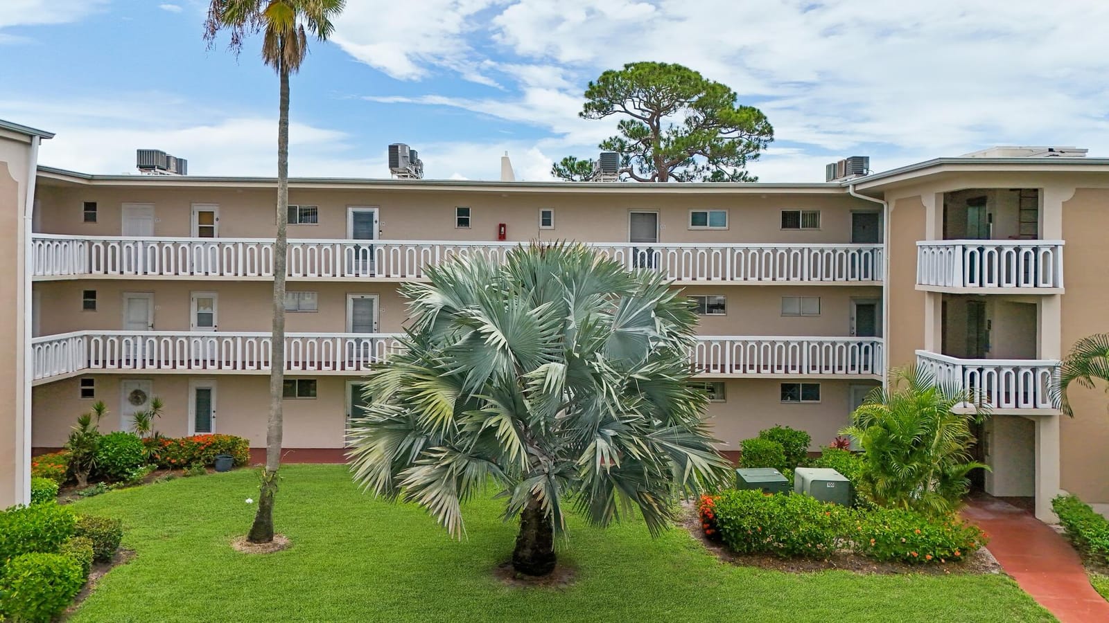 2581 N Garden Drive 206, Lake Worth, FL 33461 photo 17