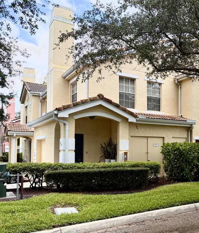 164 SW Peacock Boulevard SW 33-207, Port St. Lucie, FL 34986