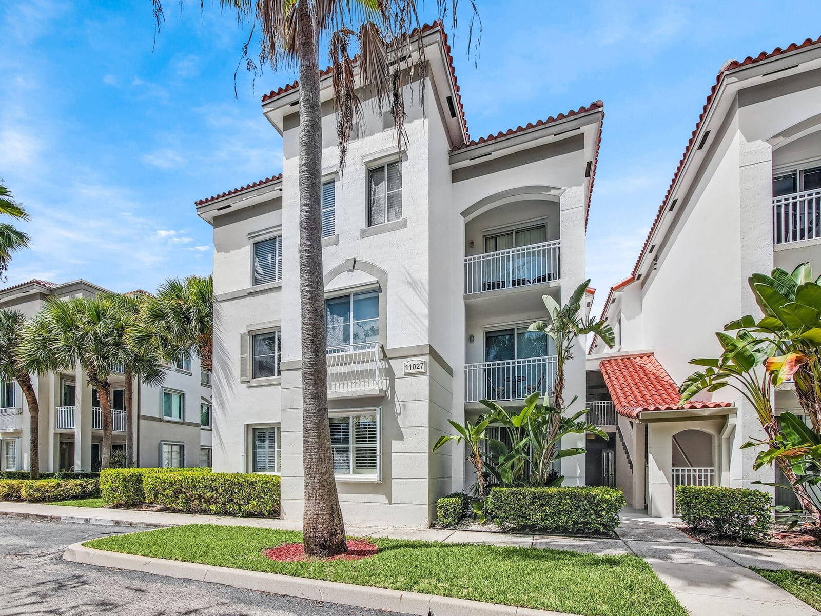 11027 Legacy Boulevard 104, Palm Beach Gardens, FL 33410 photo 2