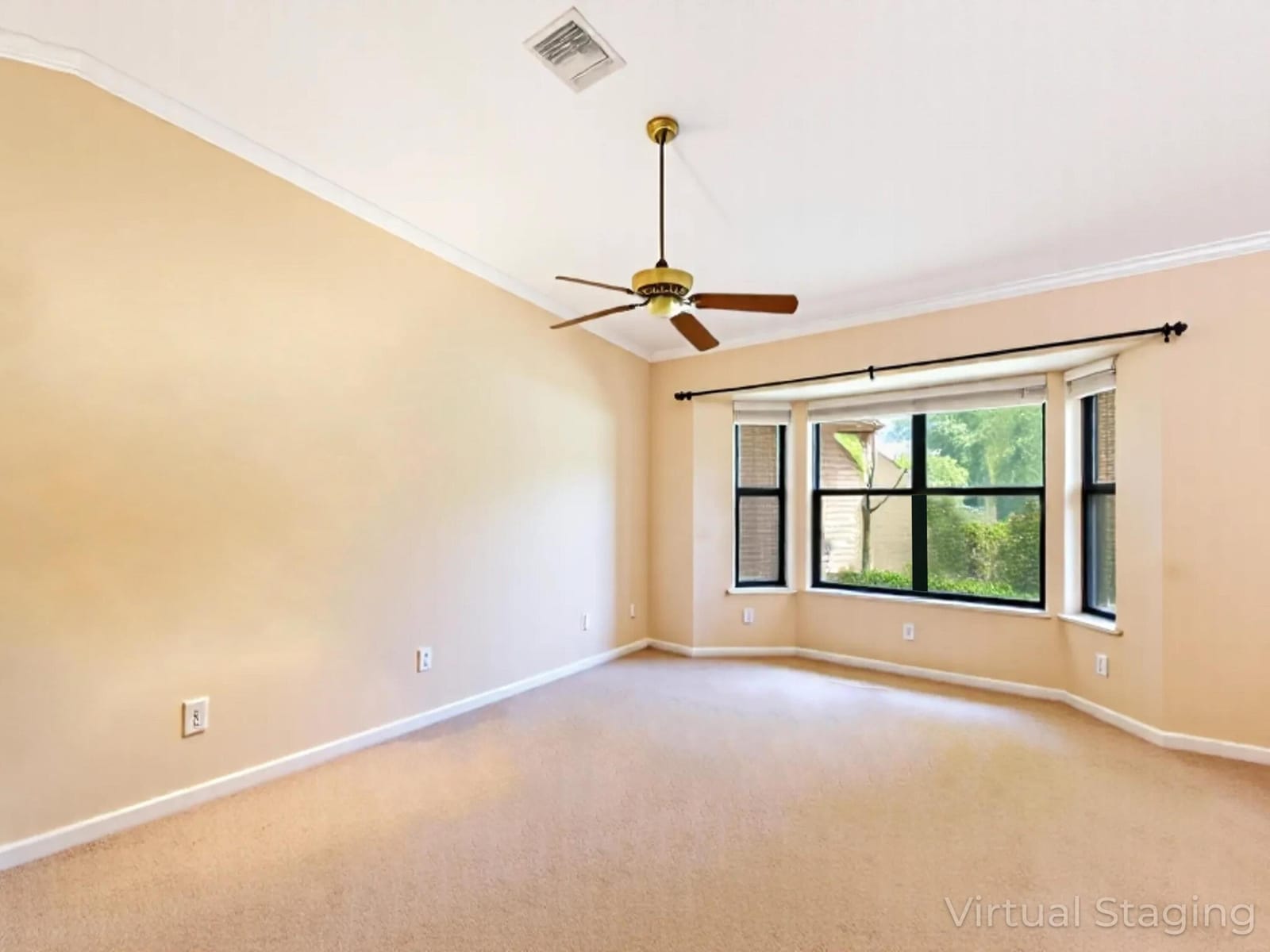 7431 Hazelwood Circle — photo 6