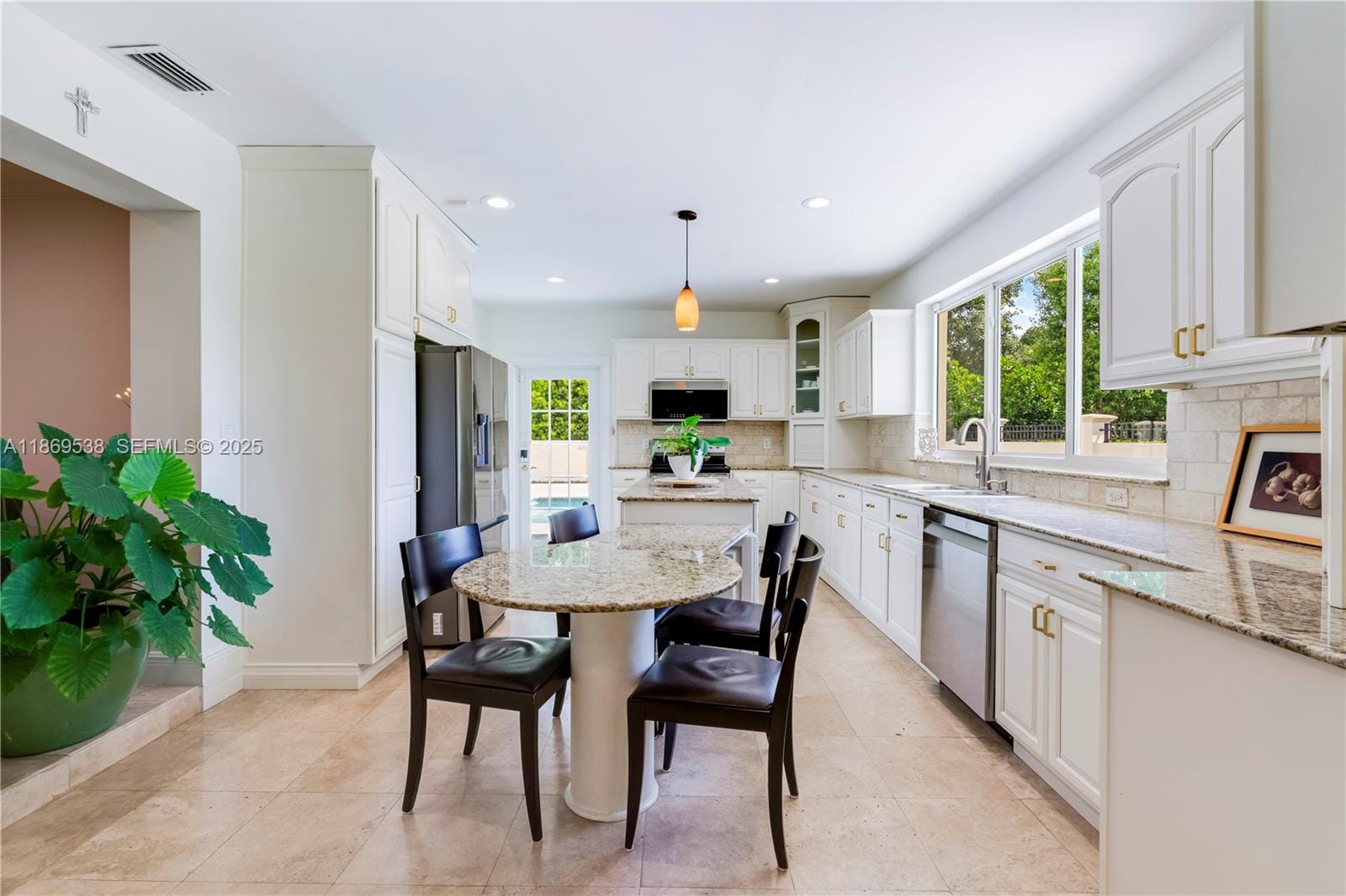 4001 Santa Maria Street — photo 10