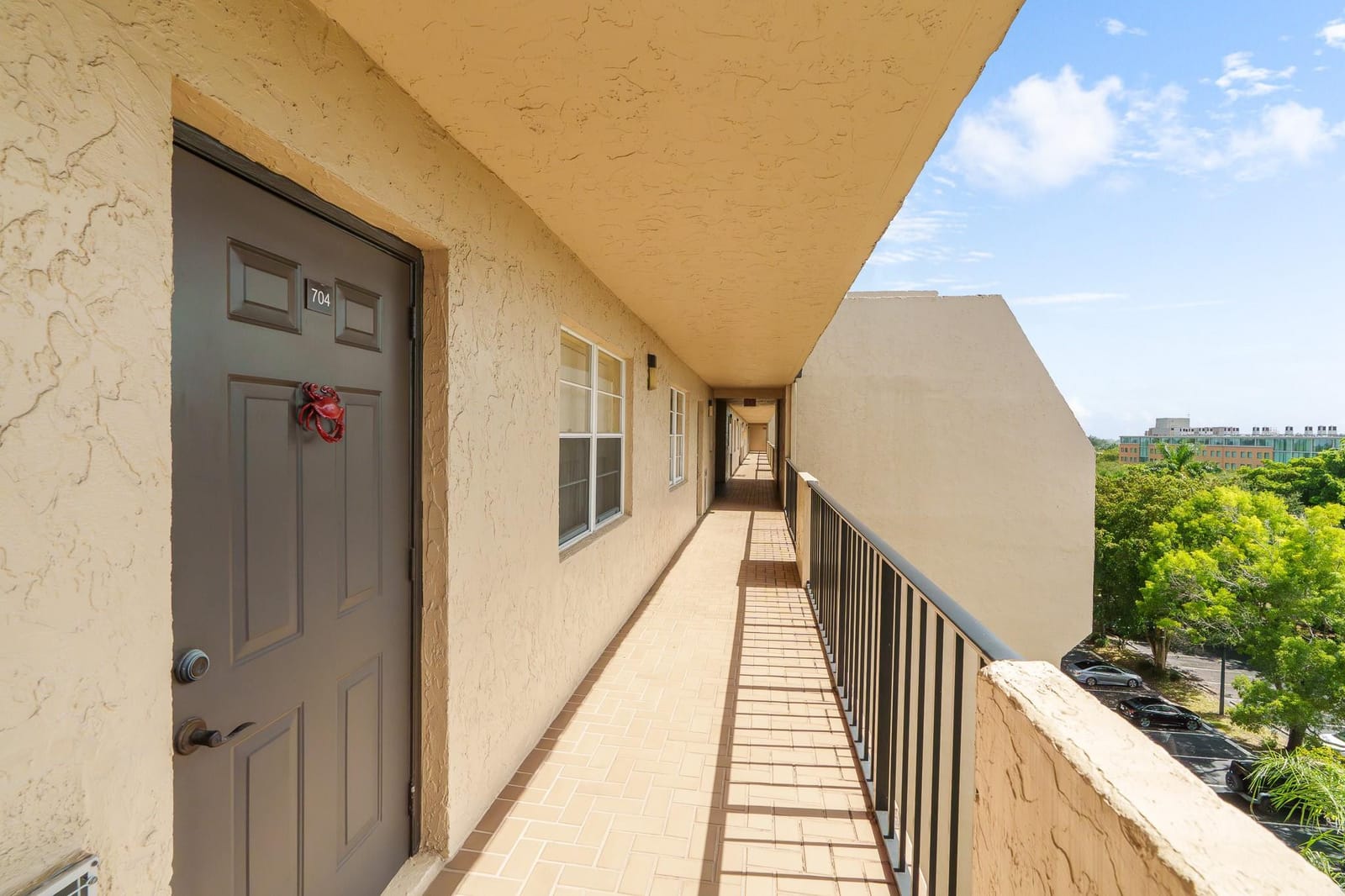 3300 W Rolling Hills Circle 704 — photo 8