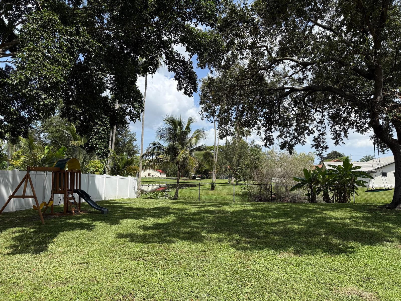 11601 NW 39th Street, Coral Springs, FL 33065 photo 2