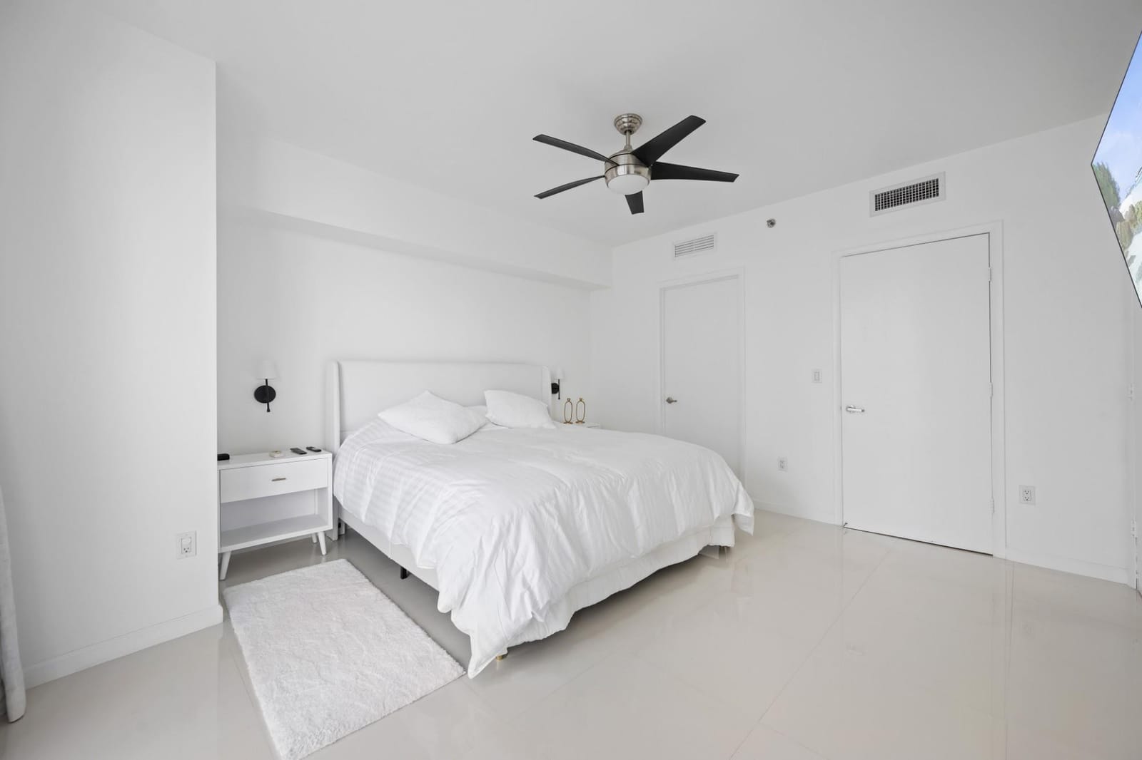 475 Brickell Avenue 1815, Miami, FL 33131 photo 17