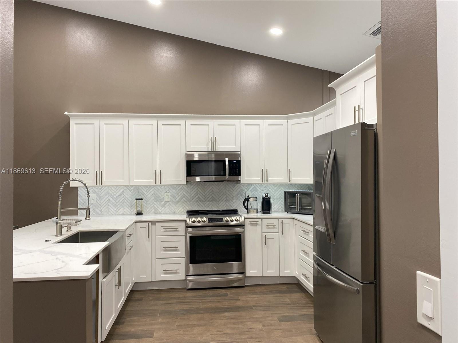 6081 NW 90th Avenue, Tamarac, FL 33321 photo 8
