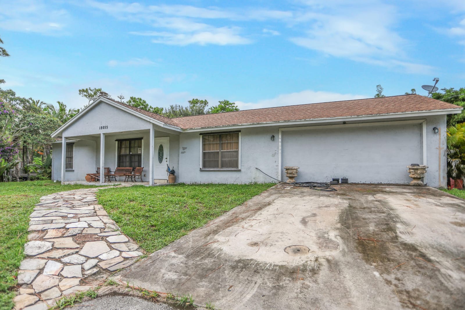 18055 W Sycamore Drive — photo 7