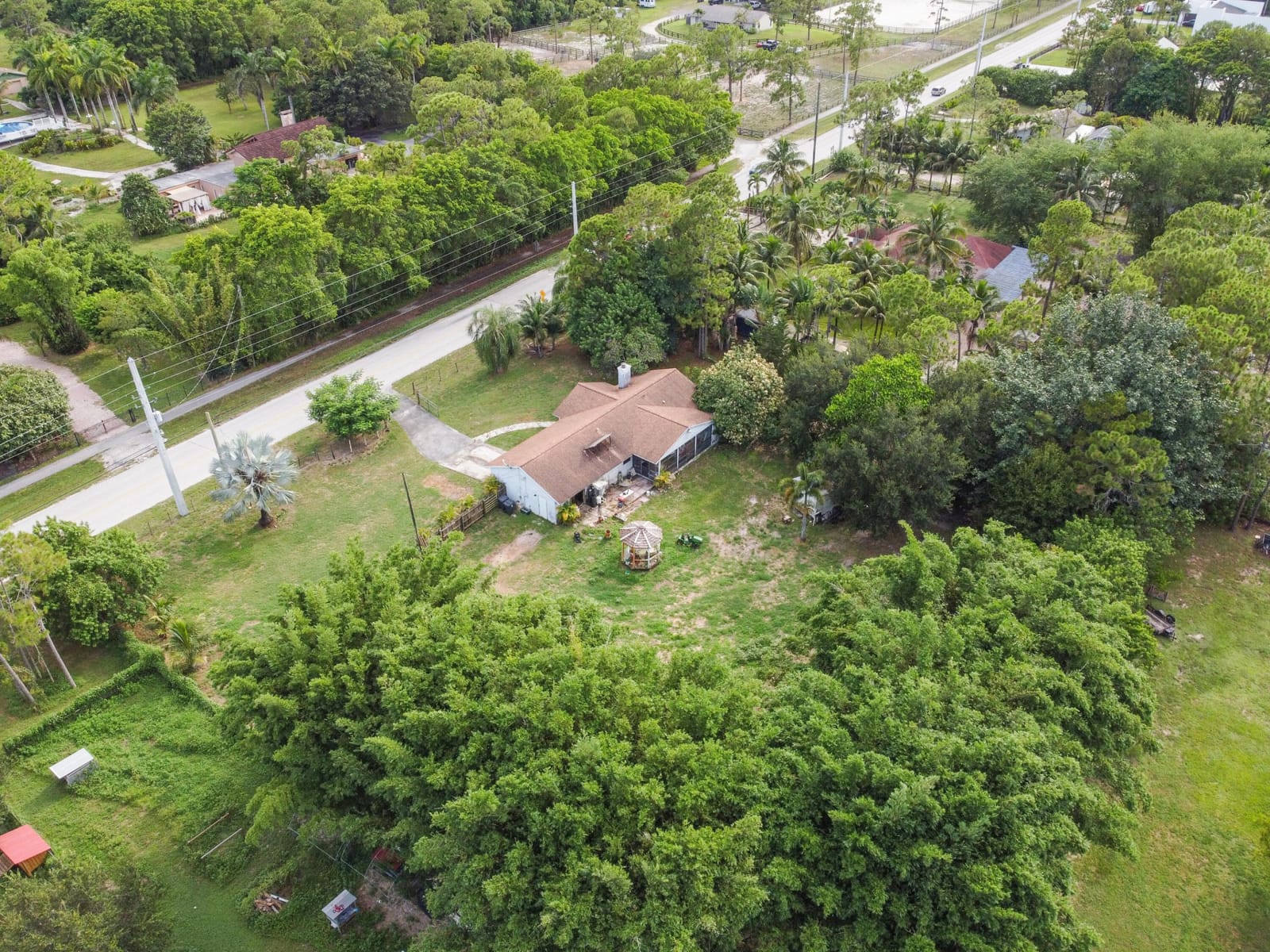18055 W Sycamore Drive — photo 10