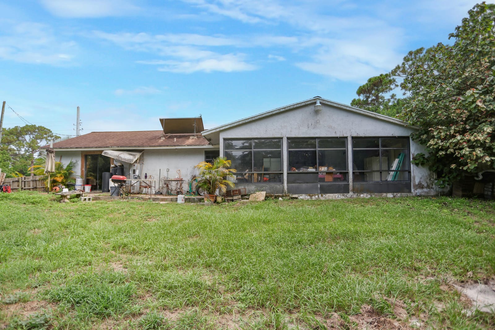 18055 W Sycamore Drive — photo 4