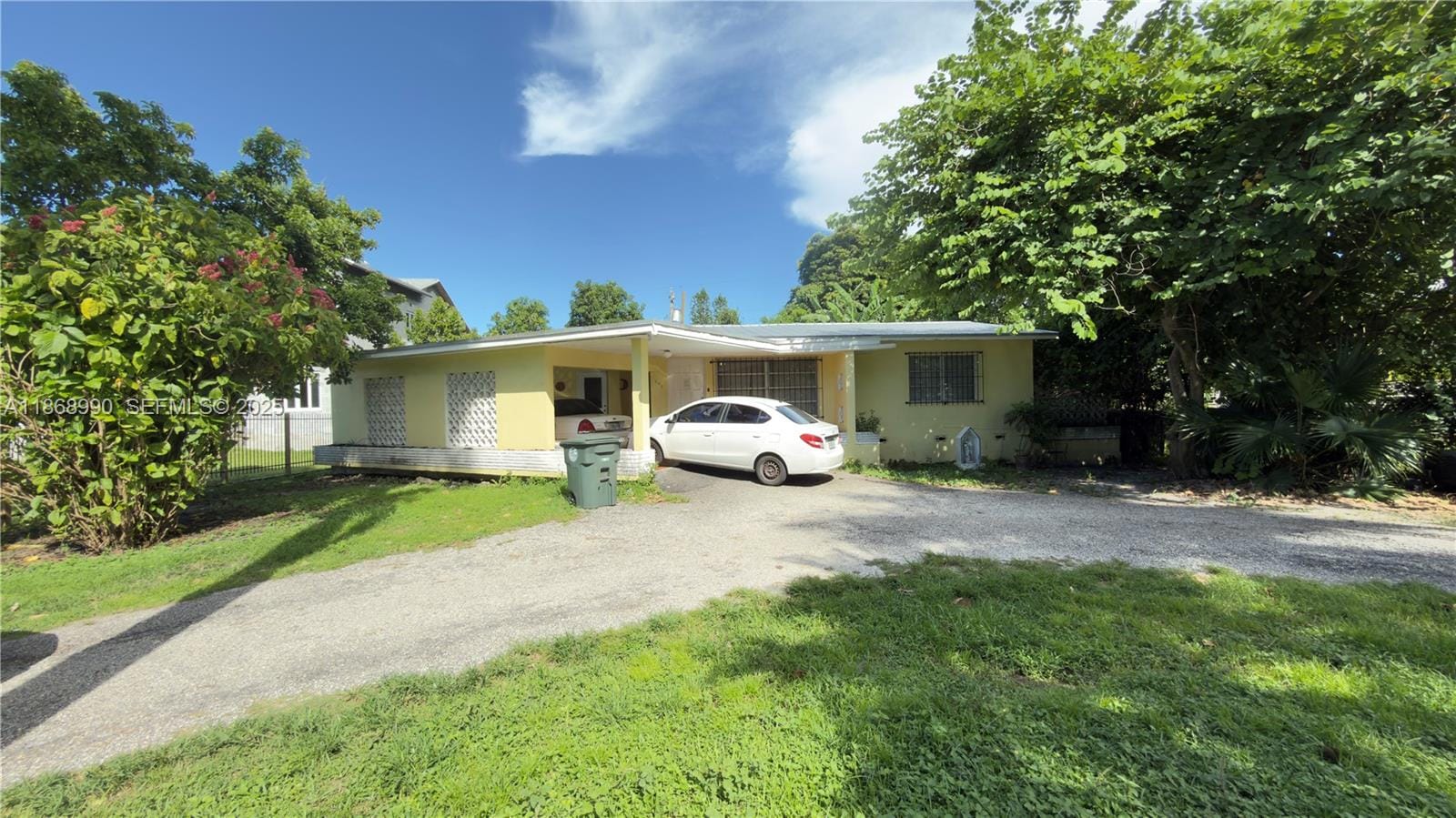 549 SE 2nd Street, Belle Glade, FL 33430 photo 2