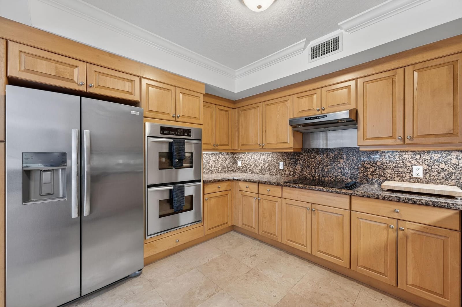 9 NE 20th Avenue 302 — photo 12