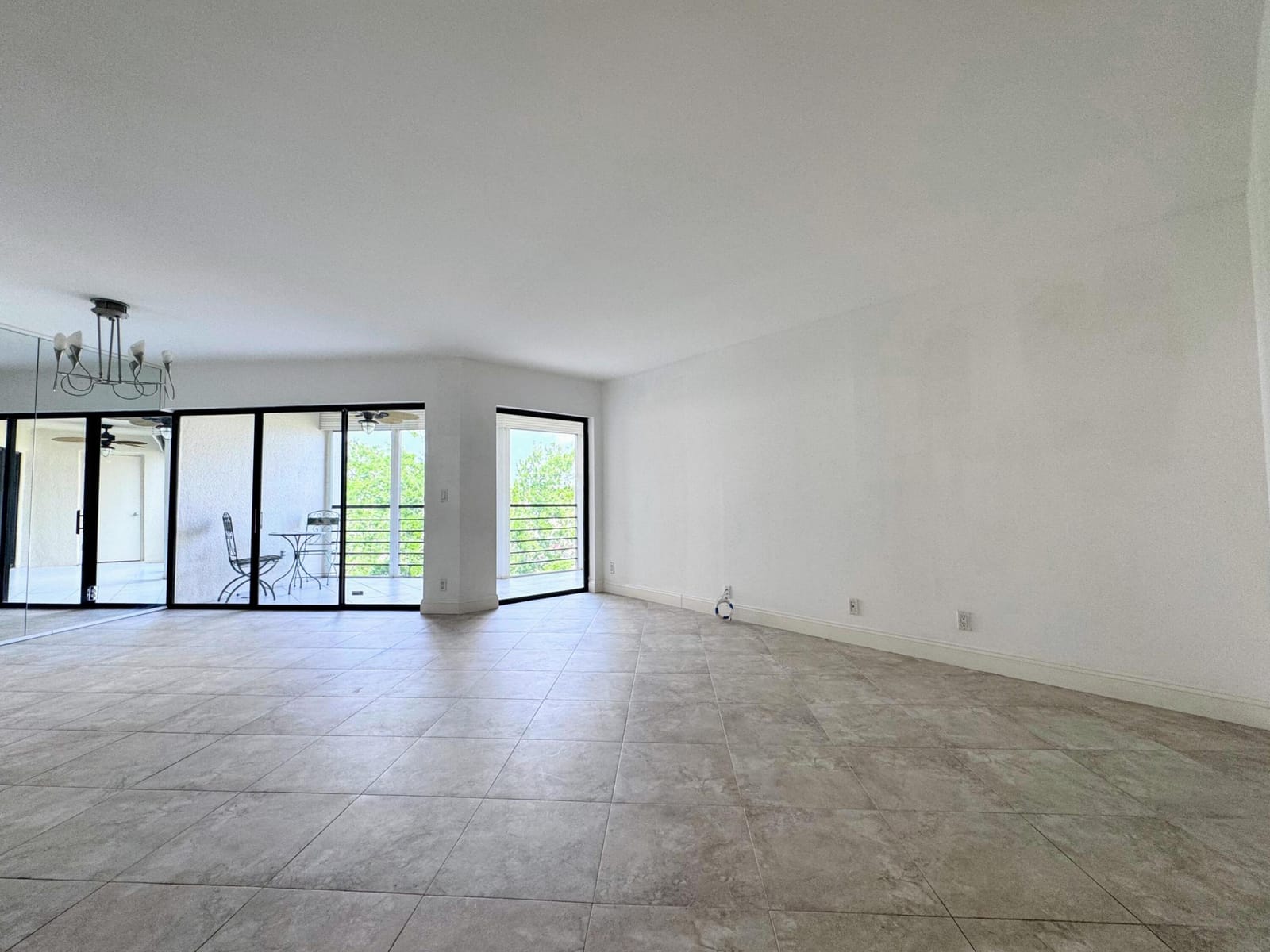 5701 Camino Del Sol 403, Boca Raton, FL 33433 photo 5