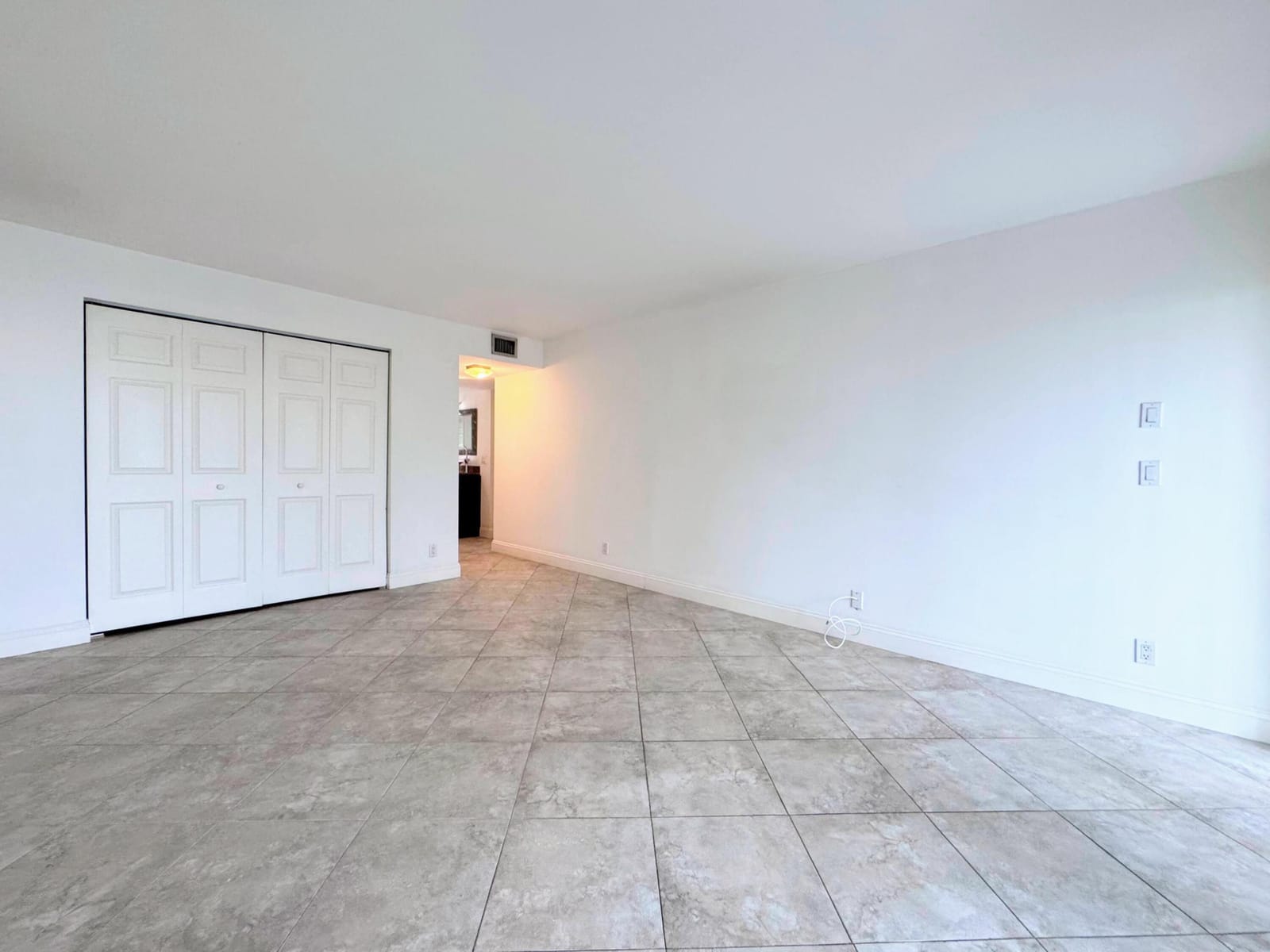 5701 Camino Del Sol 403, Boca Raton, FL 33433 photo 9