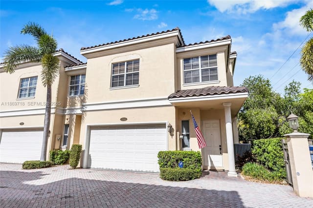 1514 NE 7th Street, sold in Graceland Park, Fort Lauderdale, FL