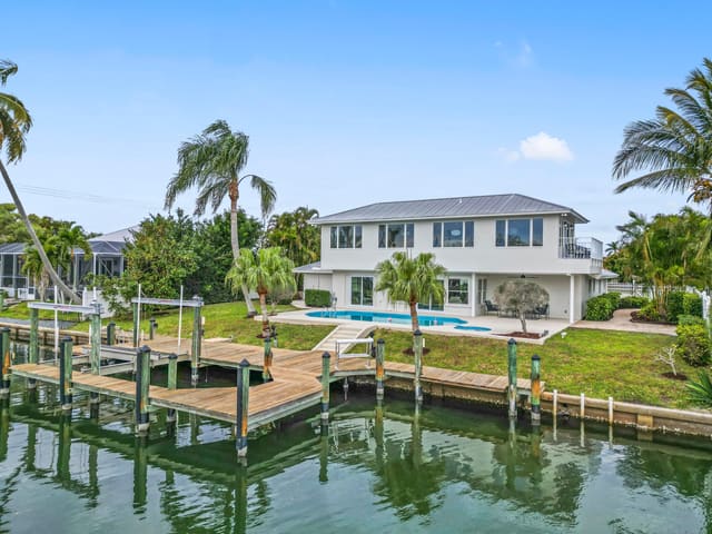 25 Park Avenue, sold in Vero Isles, Vero Beach, FL