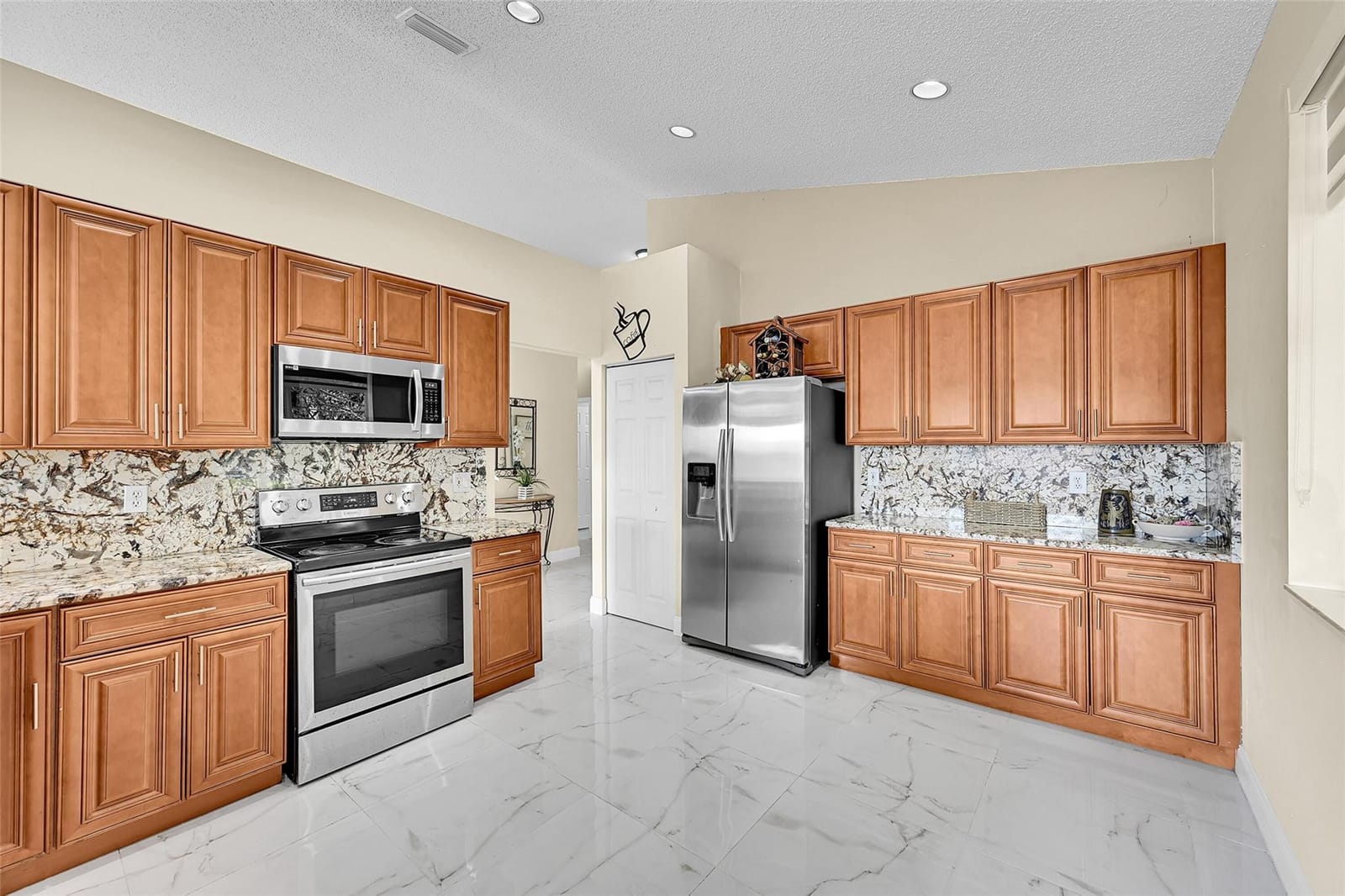 6330 Osprey Terrace — photo 2