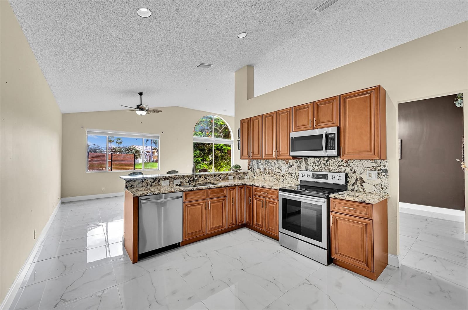 6330 Osprey Terrace — photo 3