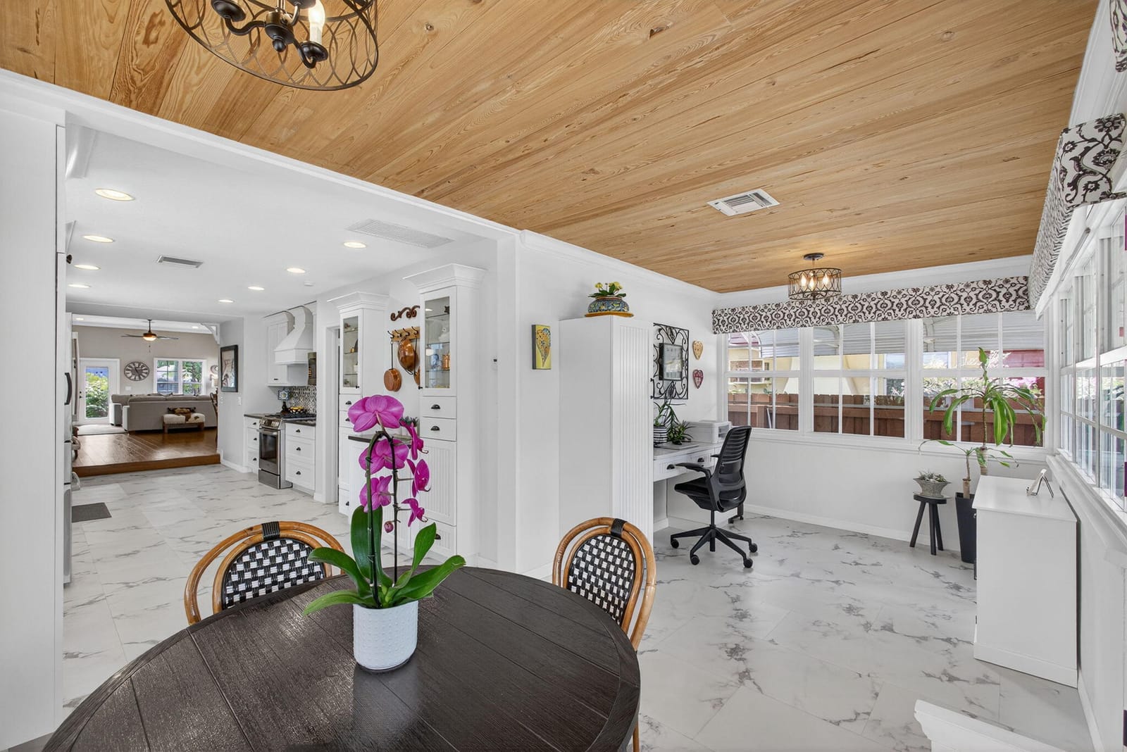 318 N L Street — photo 10