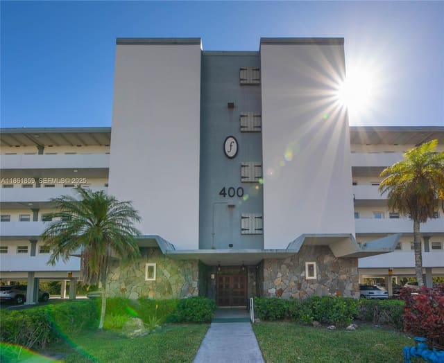 400 NE 14th Avenue 214, sold in Fairways Co Op, Hallandale Beach, FL