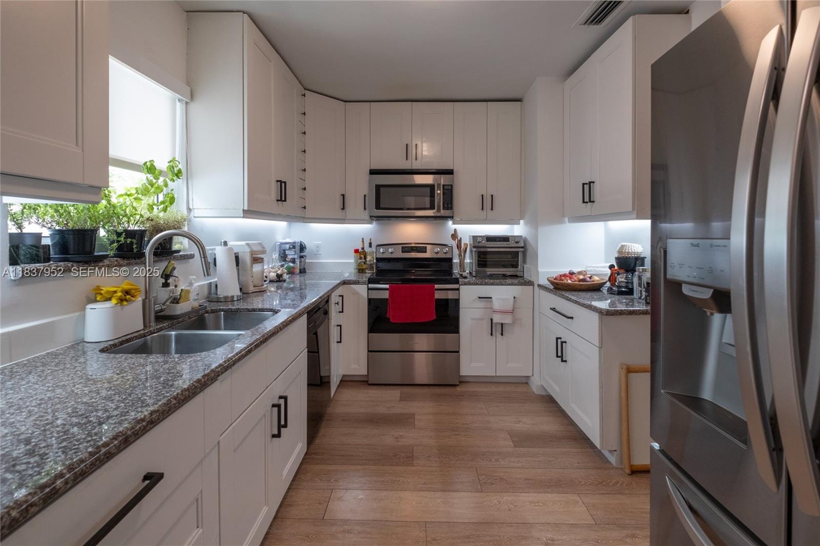 2354 Alton Road, Miami Beach, FL 33140 photo 20