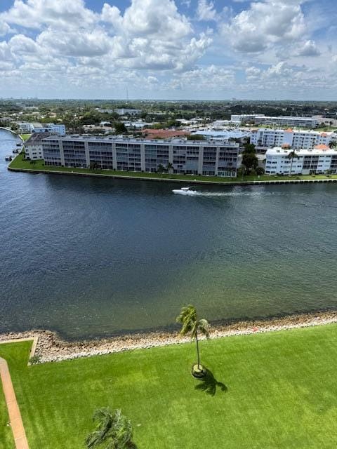 115 Lakeshore Drive 1648 — photo 3