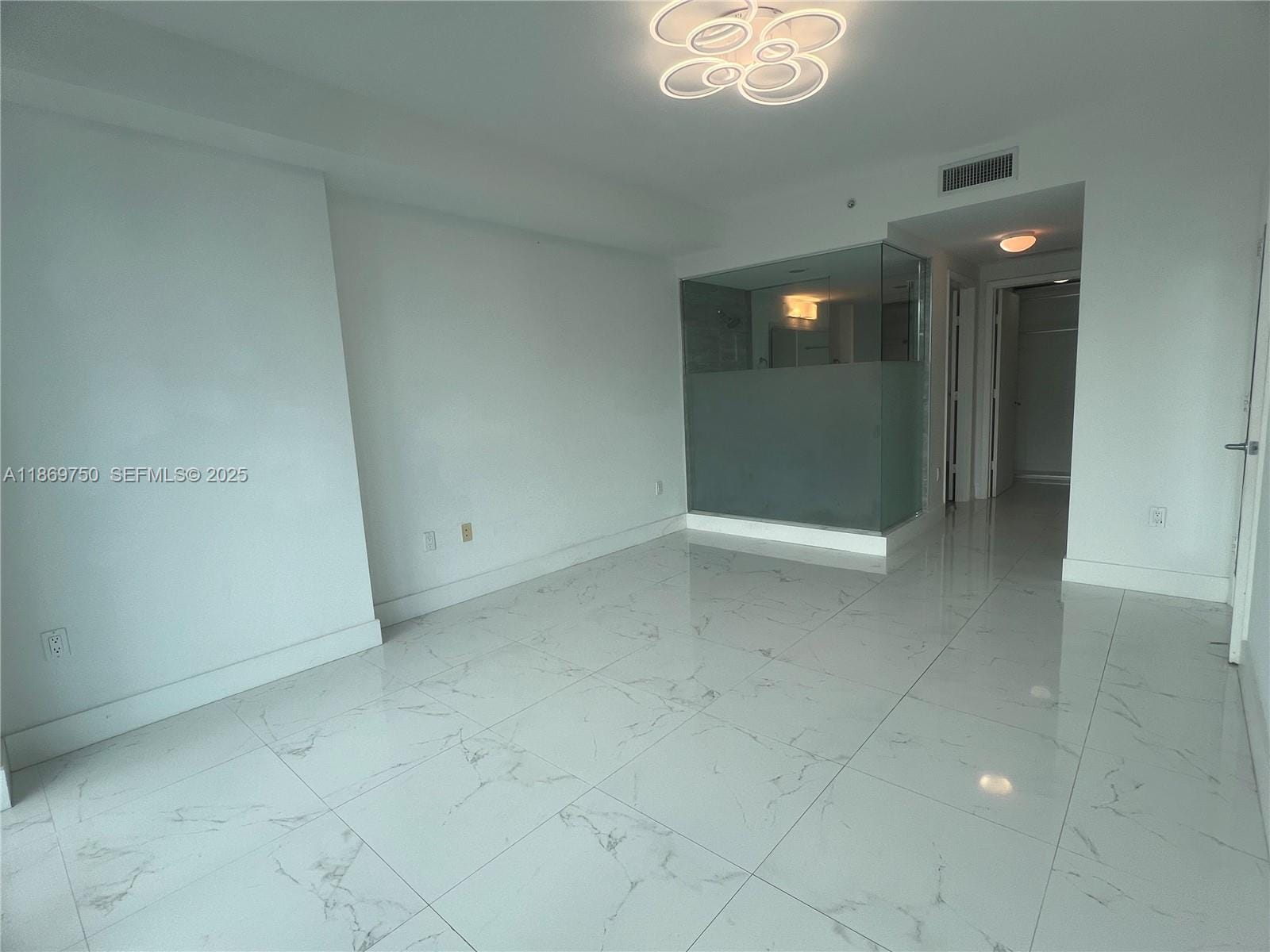 92 SW 3rd Street 3803, Miami, FL 33130 photo 13