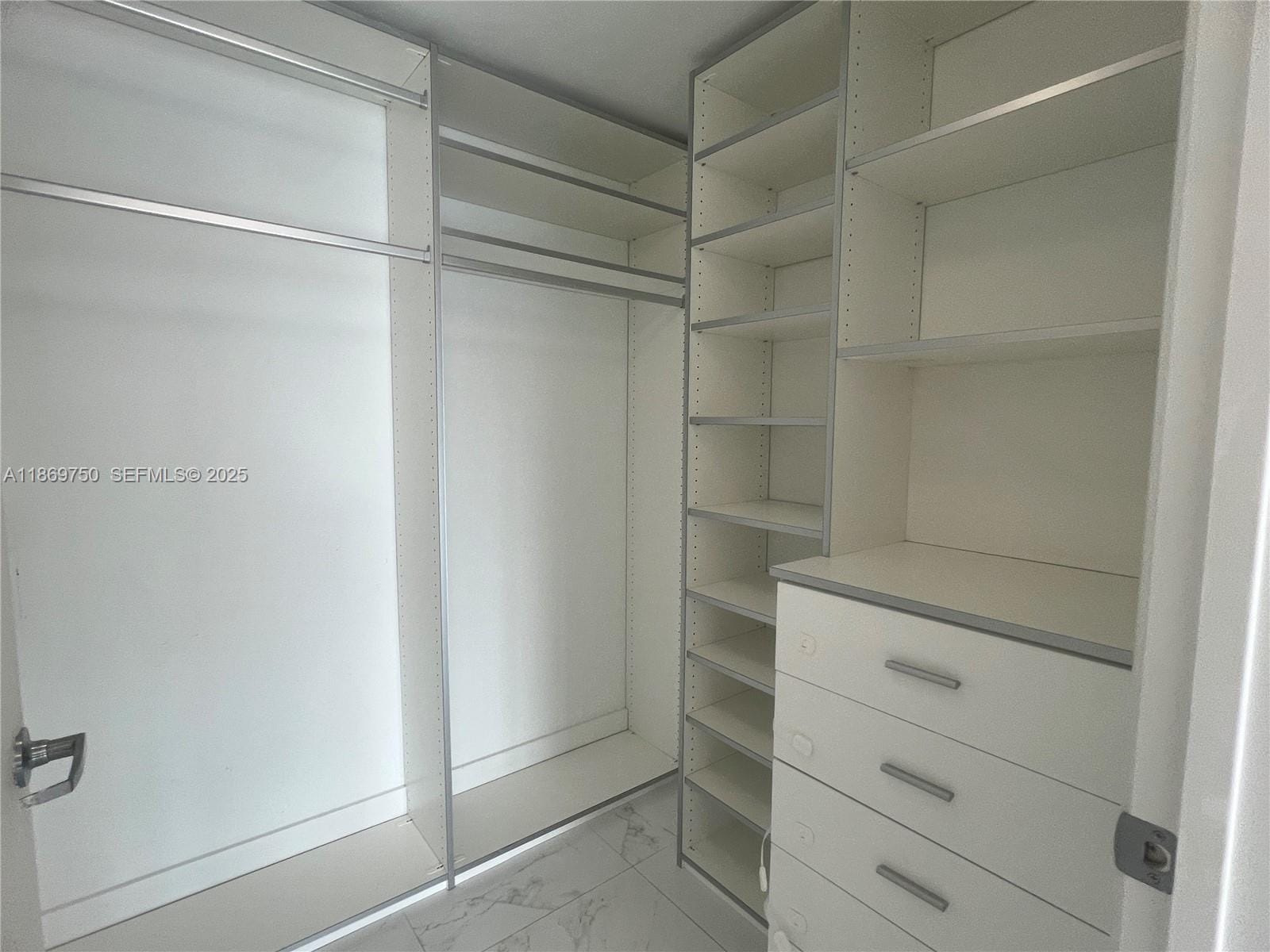 92 SW 3rd Street 3803, Miami, FL 33130 photo 14