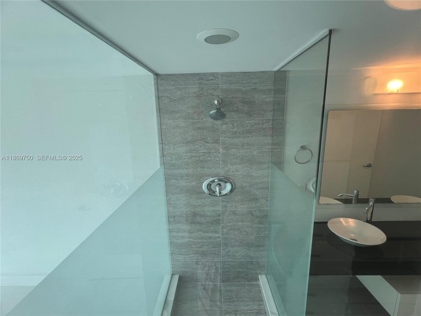 92 SW 3rd Street 3803, Miami, FL 33130 photo 16