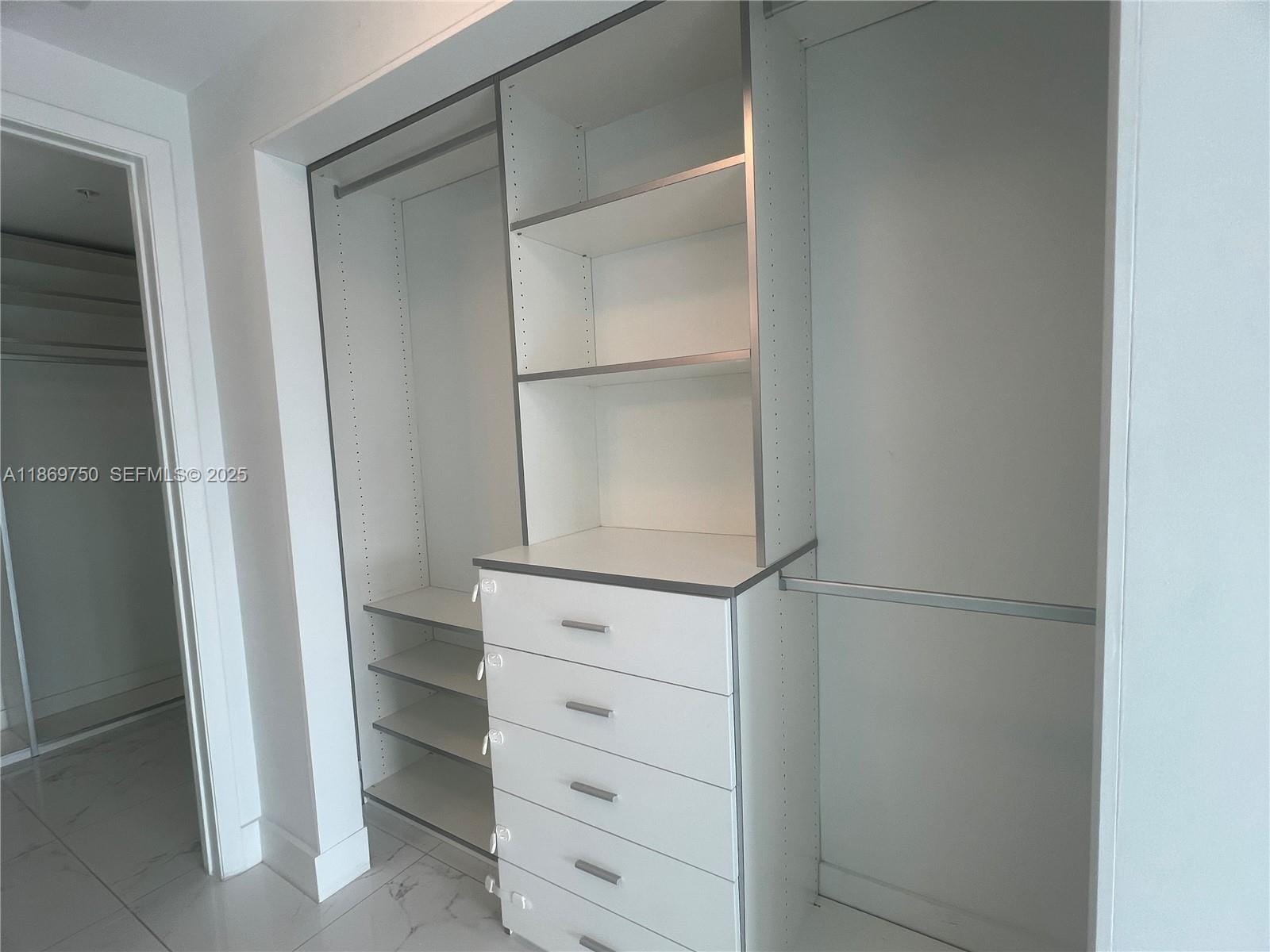 92 SW 3rd Street 3803, Miami, FL 33130 photo 18