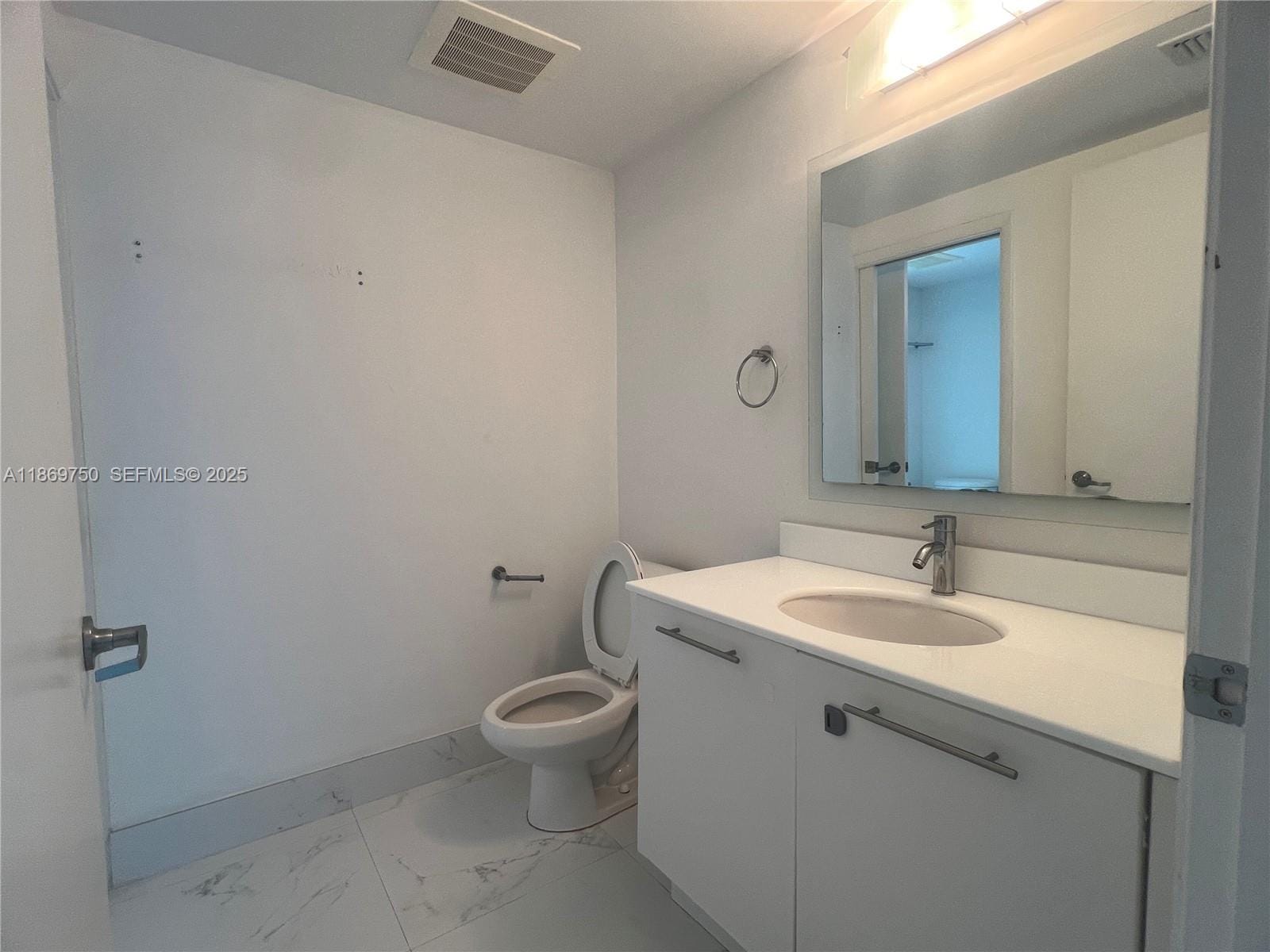 92 SW 3rd Street 3803, Miami, FL 33130 photo 22