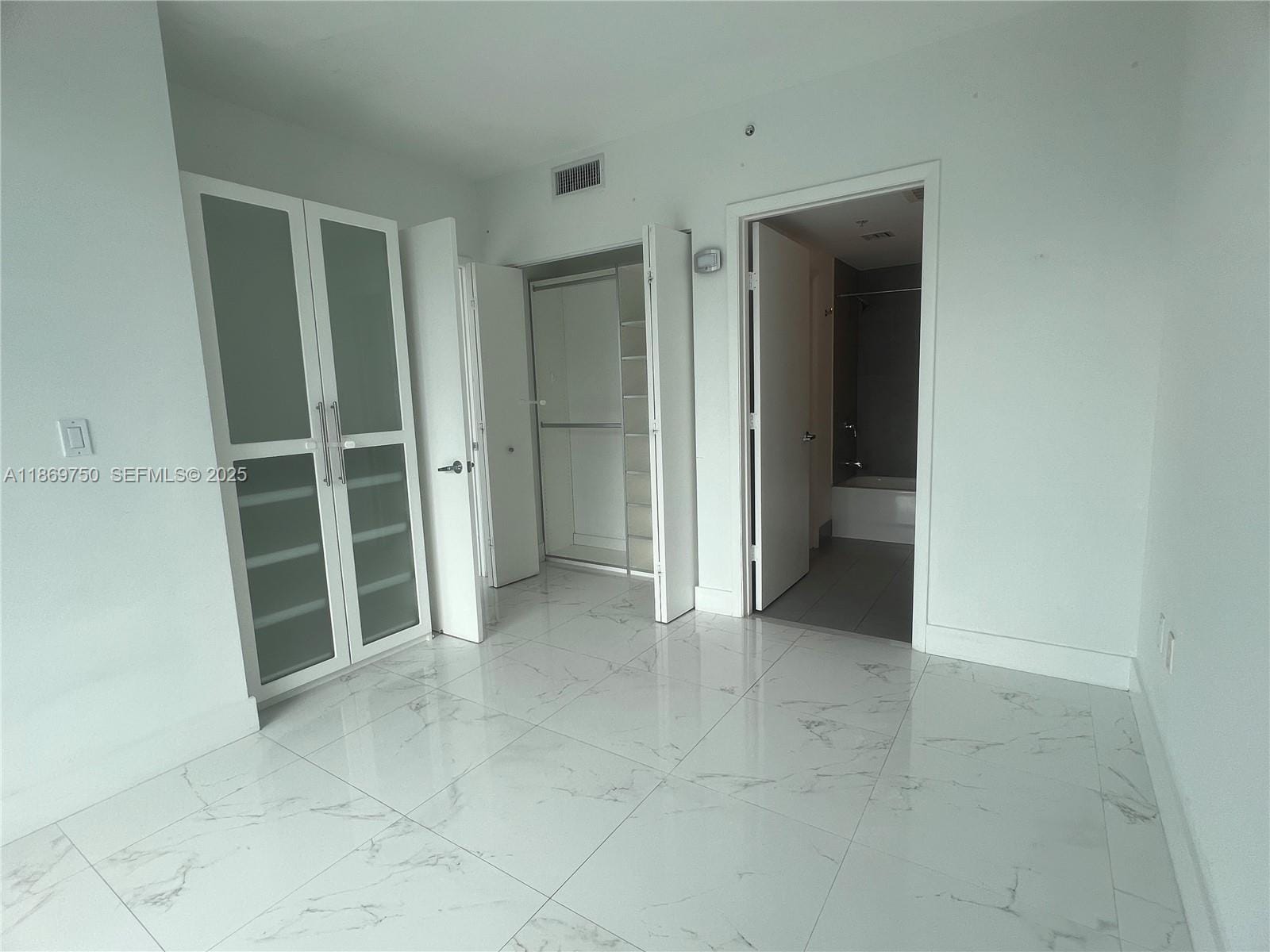 92 SW 3rd Street 3803, Miami, FL 33130 photo 24
