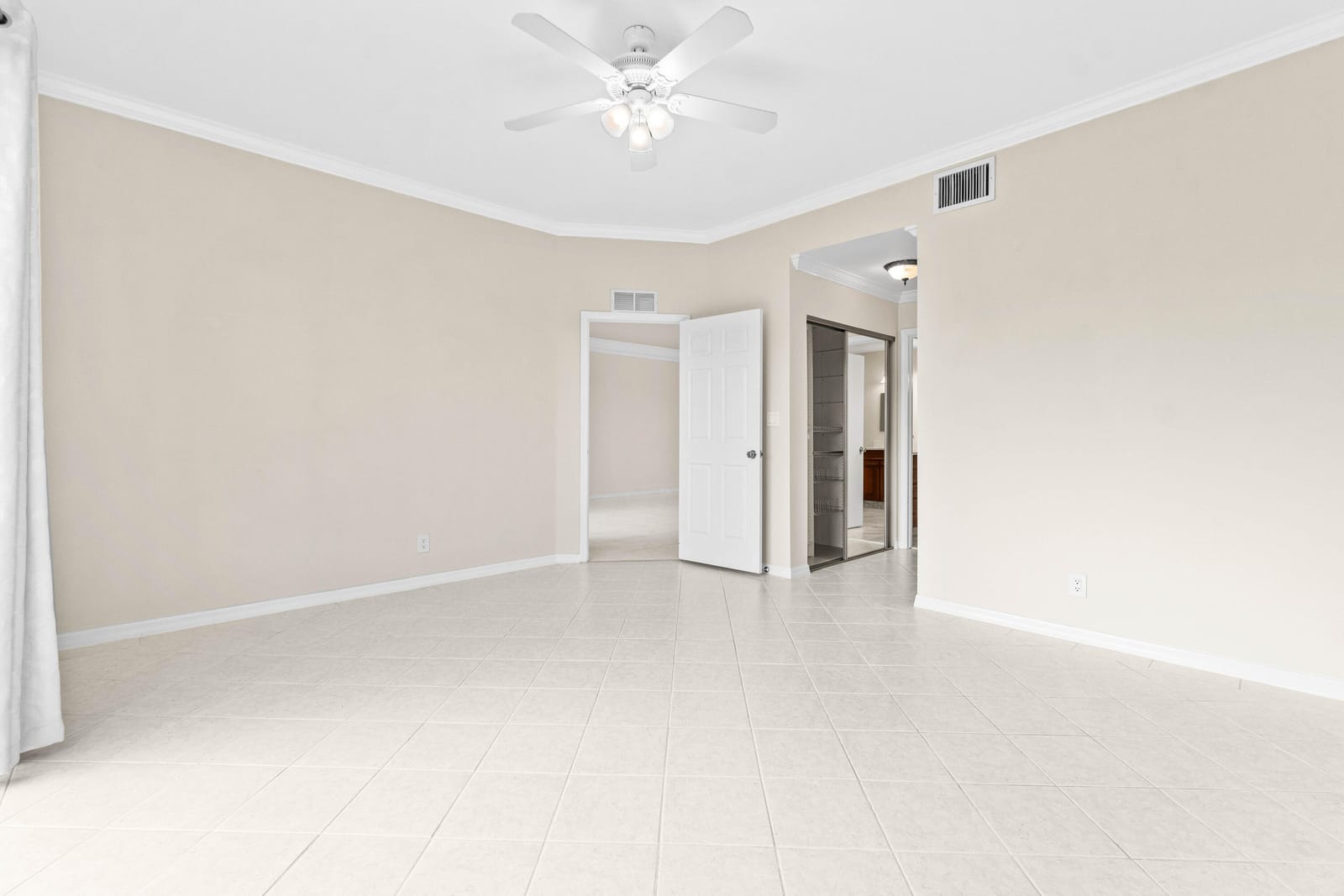 5465 Monterey Circle E, Delray Beach, FL 33484 photo 10