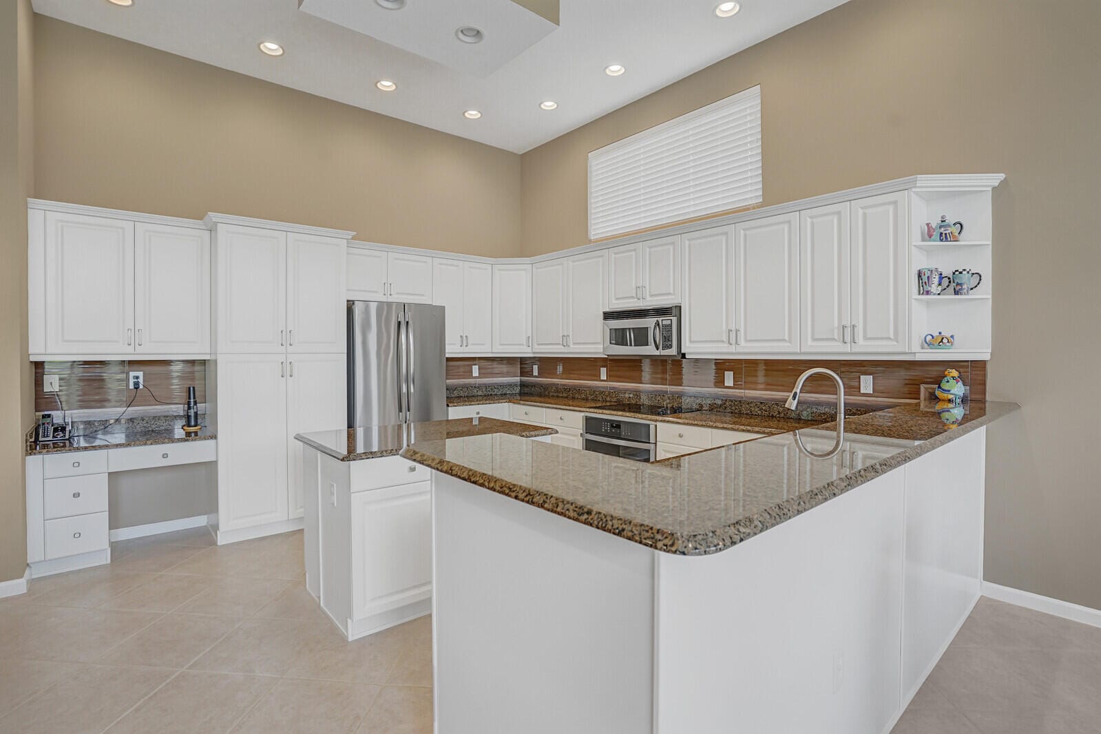 9230 Via Classico E, Wellington, FL 33411 photo 19