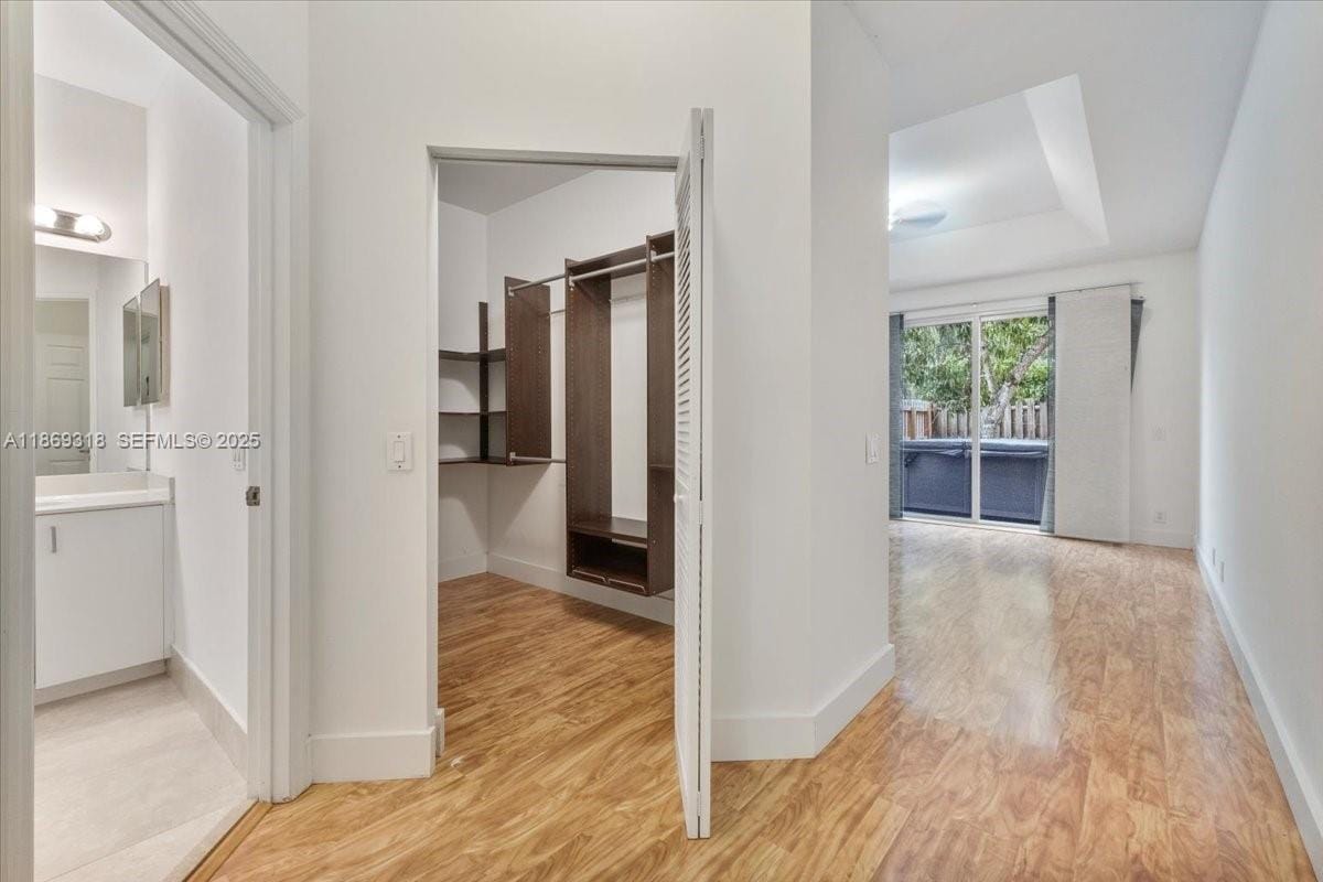 6713 NW 80th Manor — photo 9