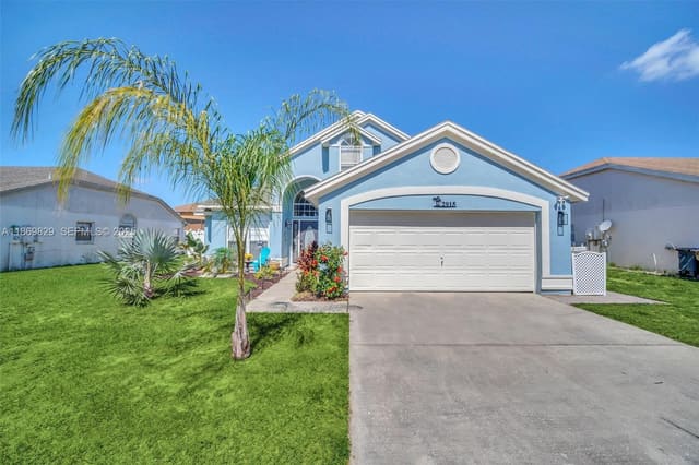 2915 Pembridge Street, Kissimmee, FL 34747