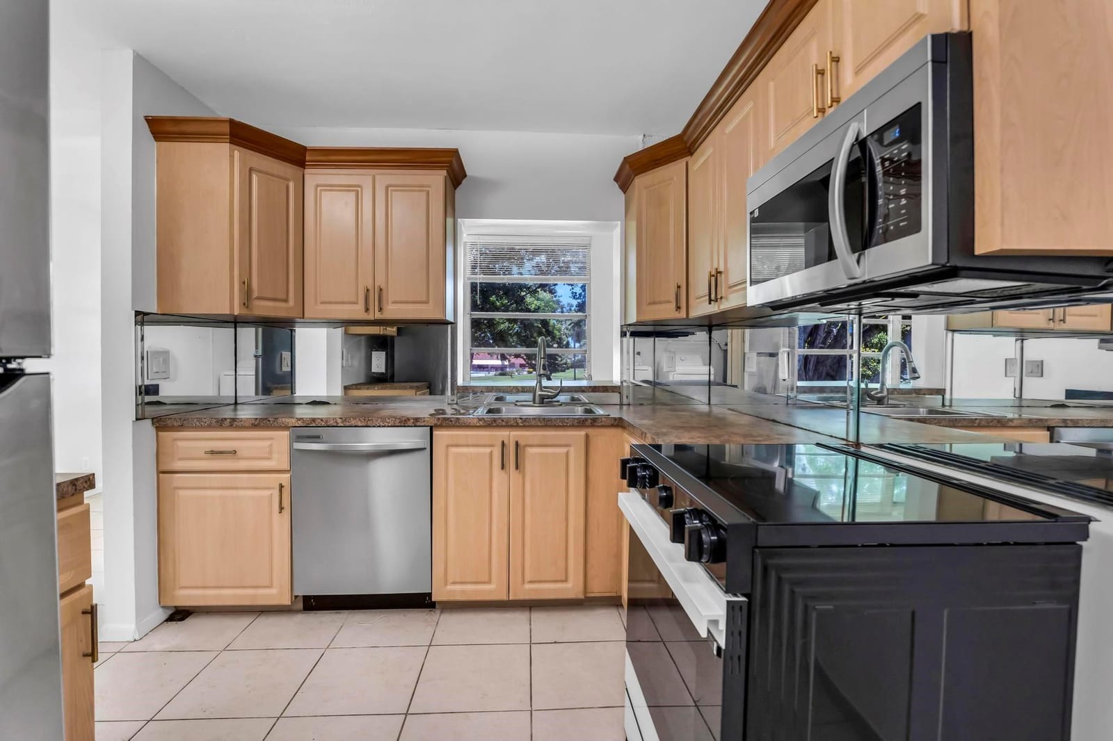17 Willowbrook Lane 204, Delray Beach, FL 33446
