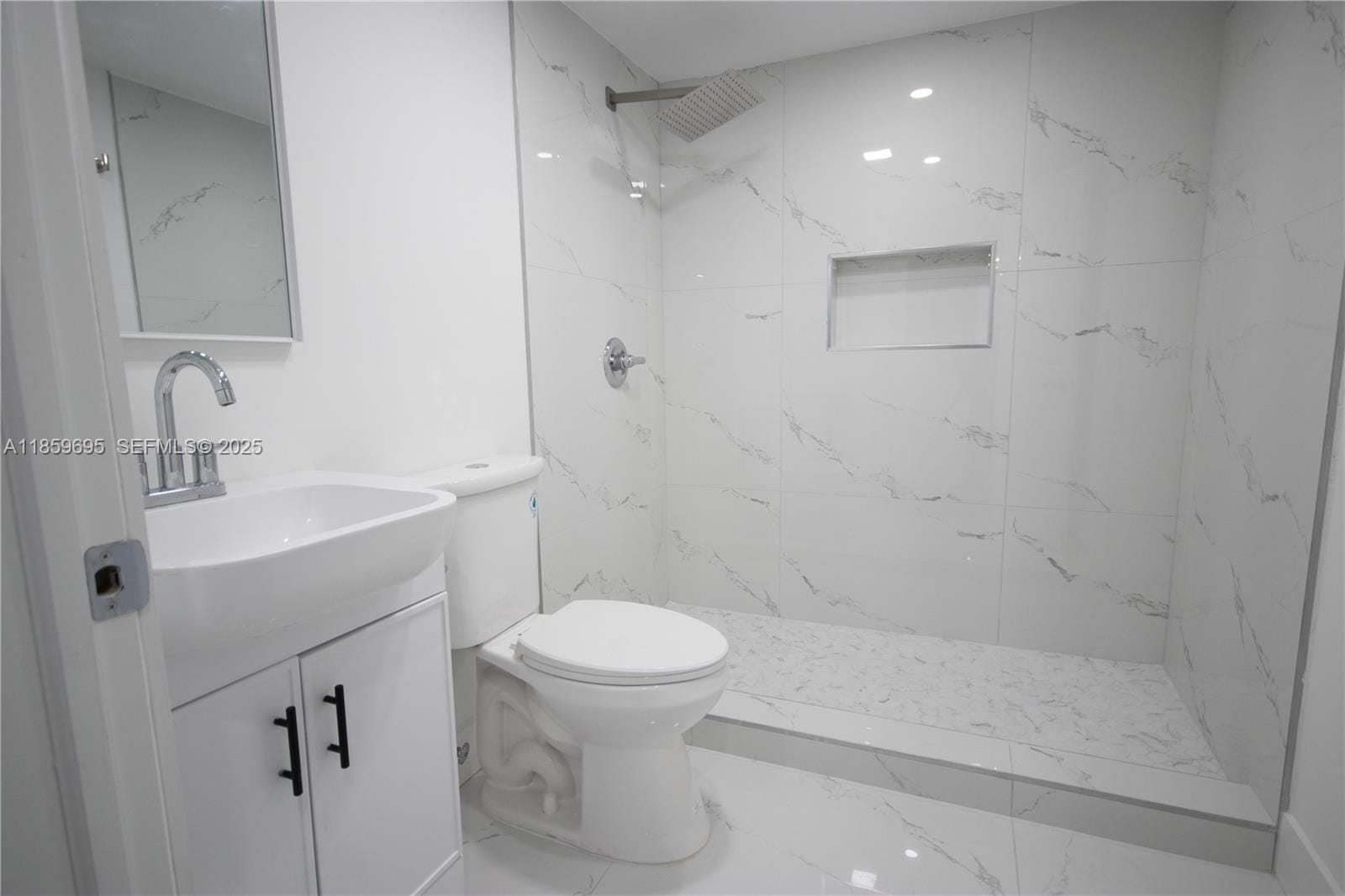 2429 NW 86th Street, Miami, FL 33147 photo 13