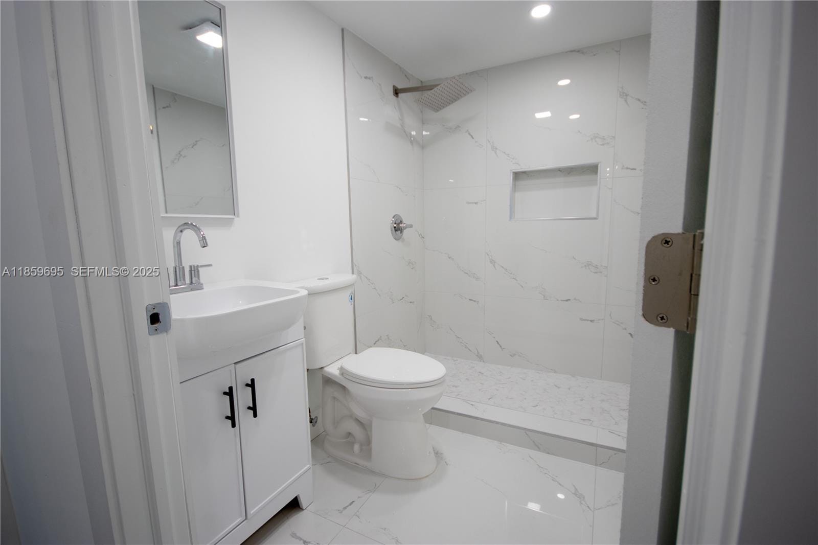 2429 NW 86th Street, Miami, FL 33147 photo 15