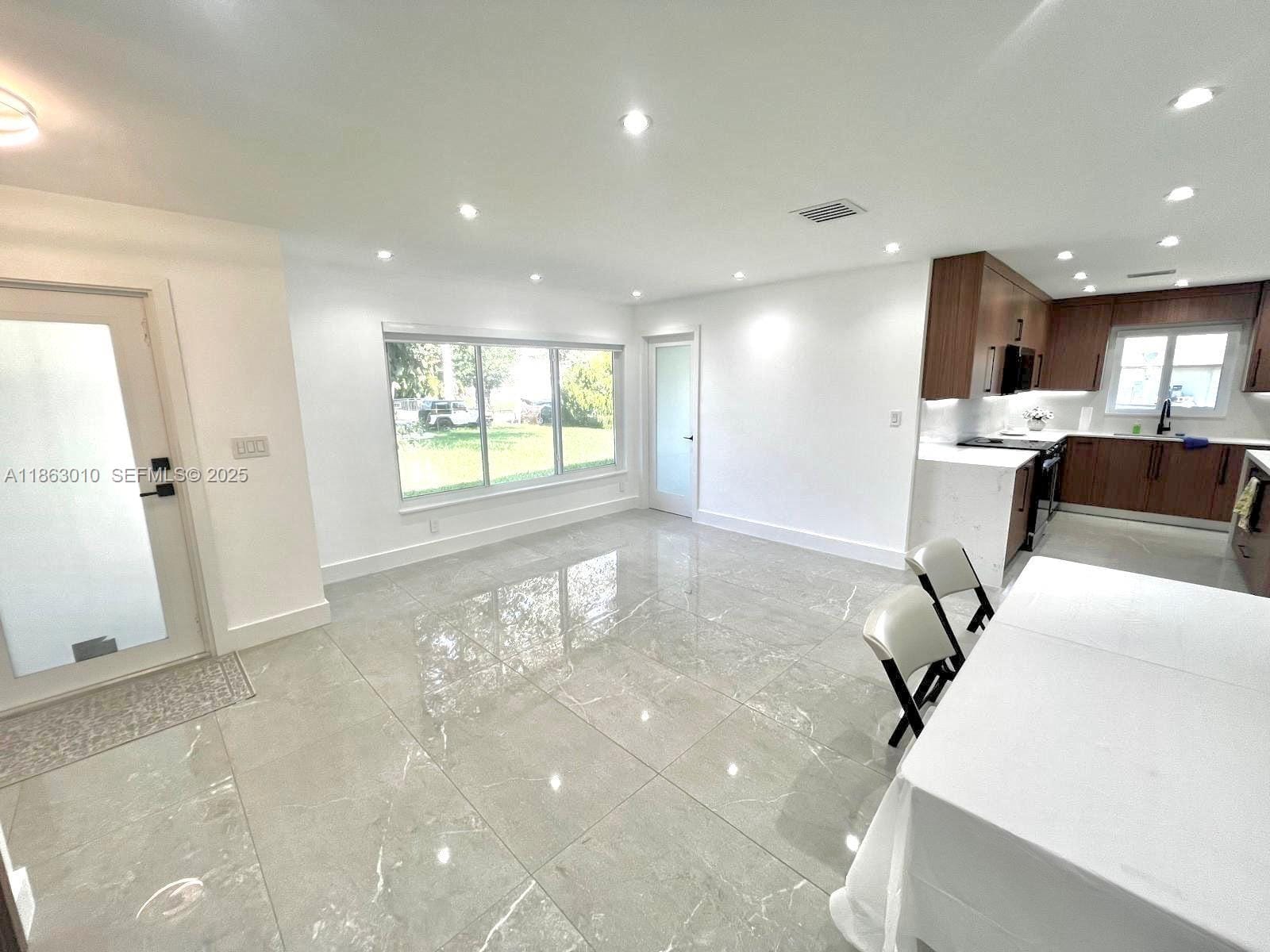 1590 SW 139th Avenue, Davie, FL 33325 photo 6