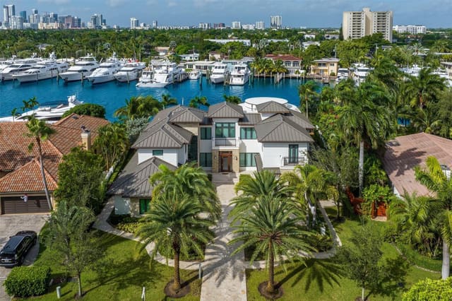 797 Middle River Drive, sold in Sunrise Intracoastal, Fort Lauderdale, FL