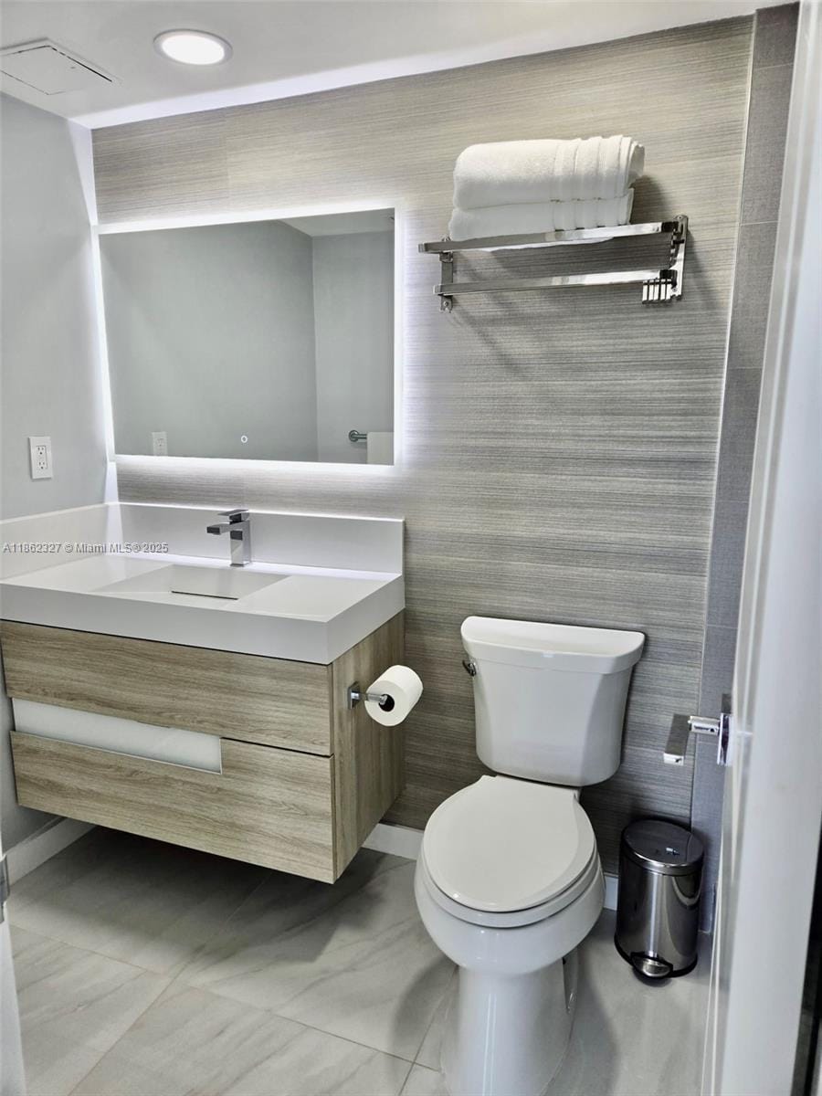 3000 S Ocean Drive 108, Hollywood, FL 33019 photo 11